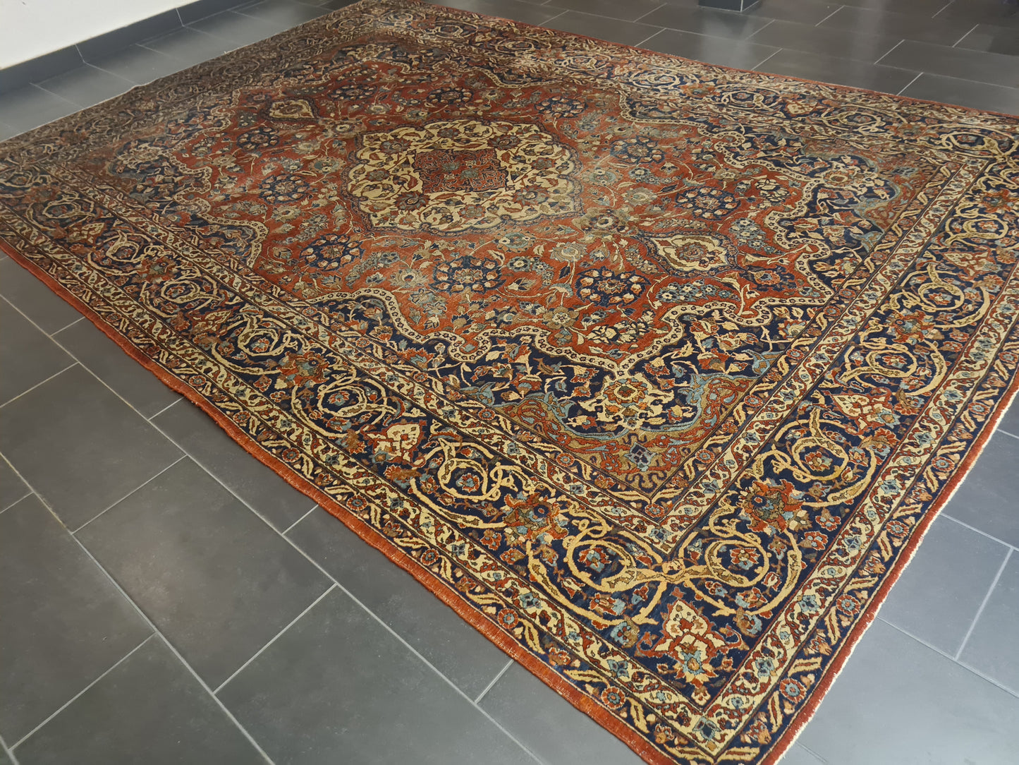 Antiker Prachtvoller Isfahan Orientteppich 390x262cm