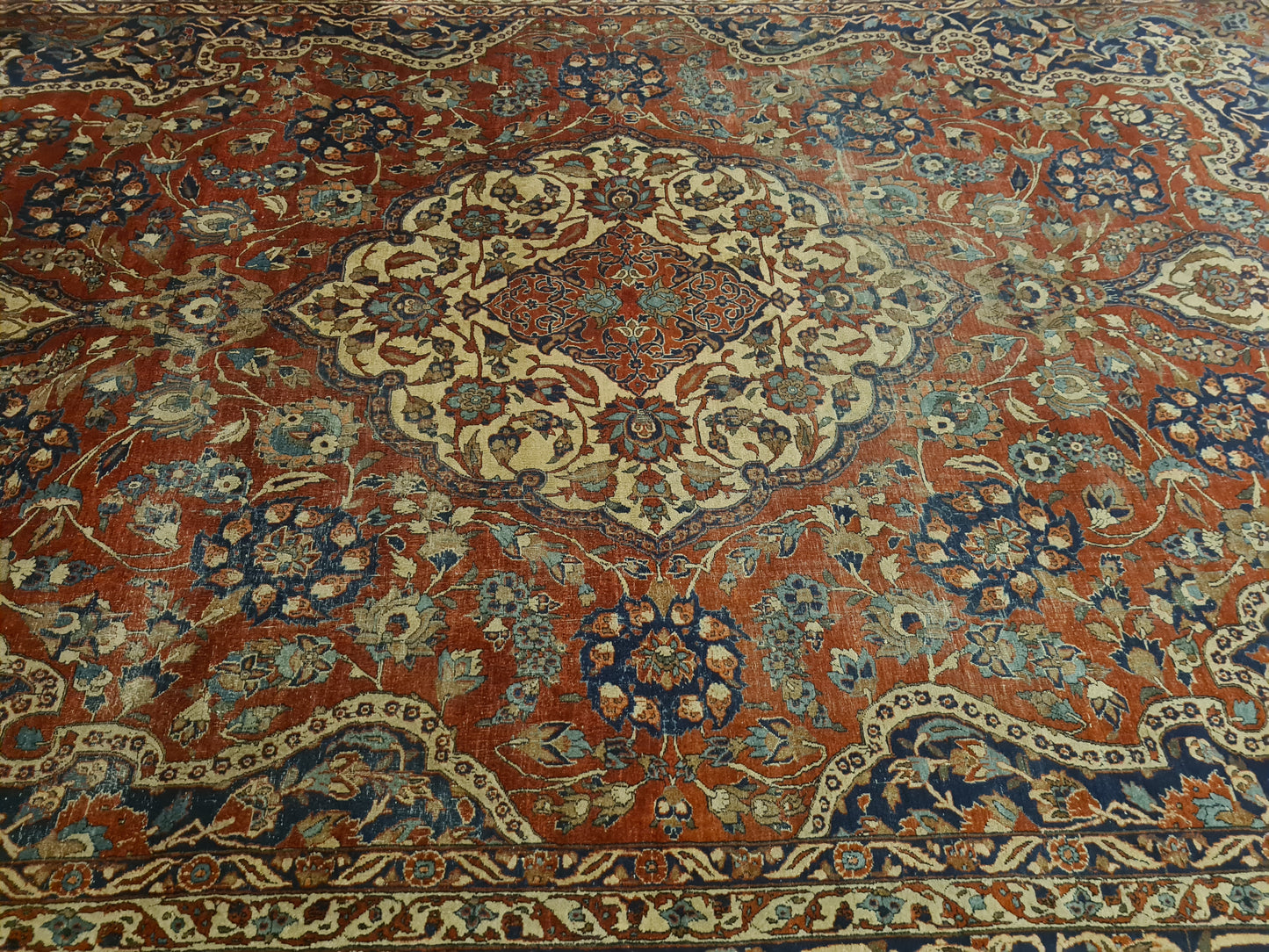 Antiker Prachtvoller Isfahan Orientteppich 390x262cm