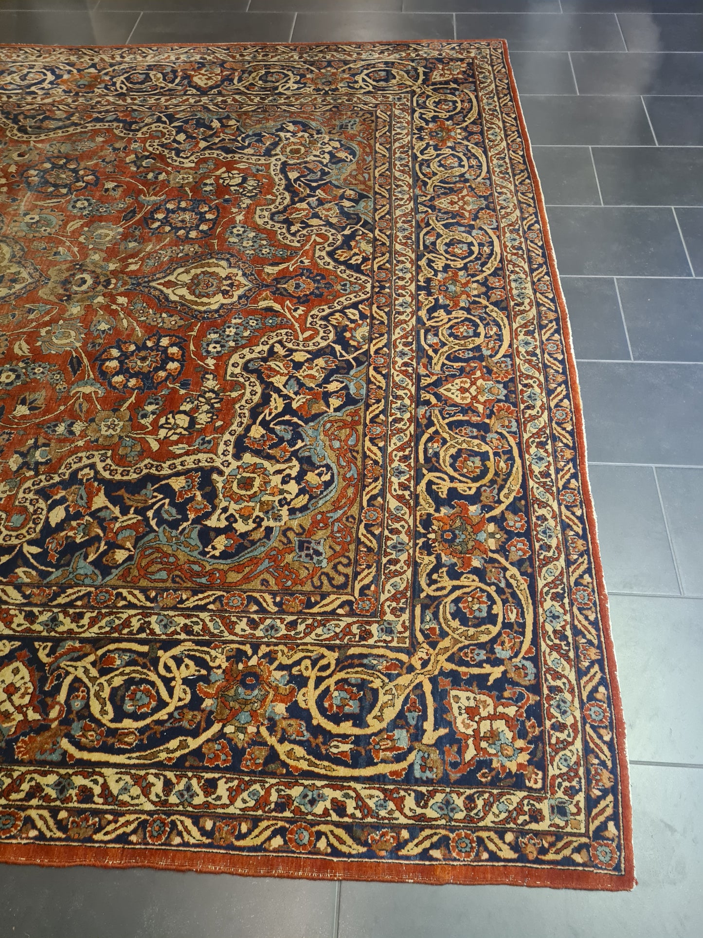 Antiker Prachtvoller Isfahan Orientteppich 390x262cm