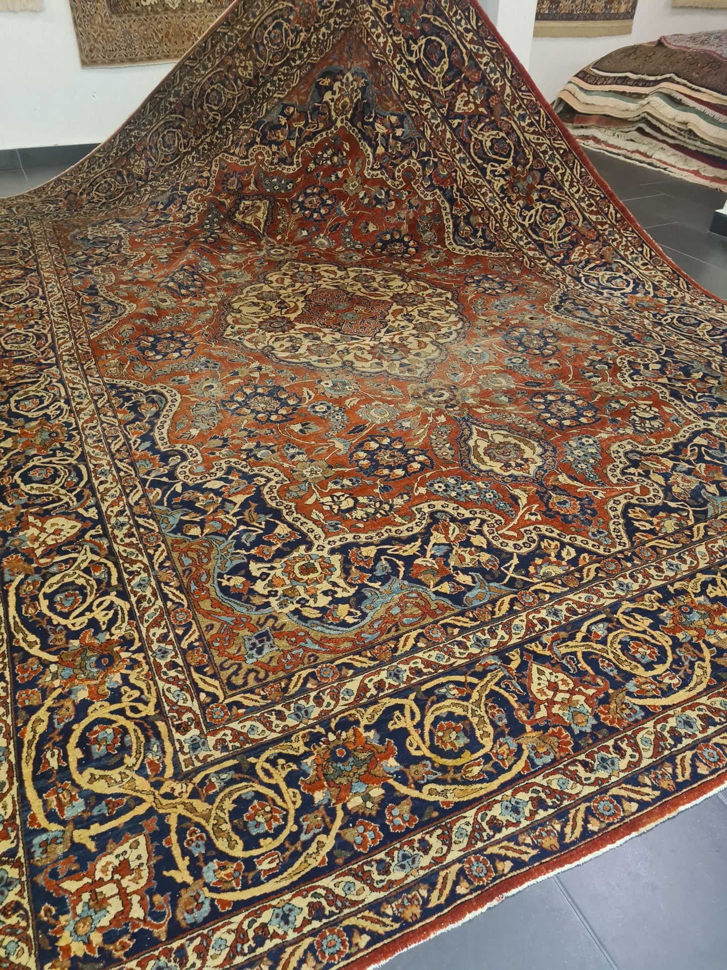 Antiker Prachtvoller Isfahan Orientteppich 390x262cm