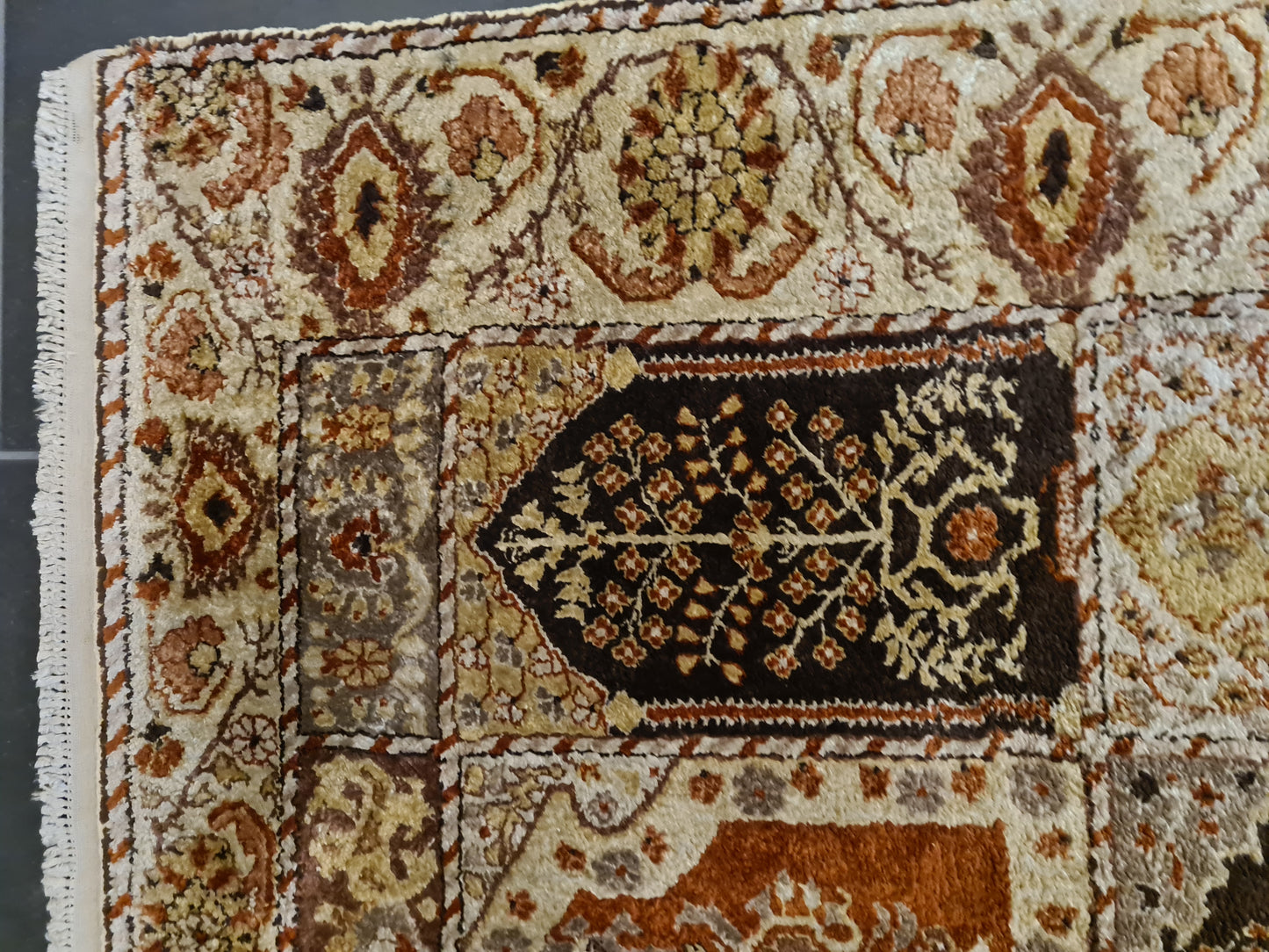 Handgeknüpfter Seidenteppich Kayseri Orientteppich 191x129cm