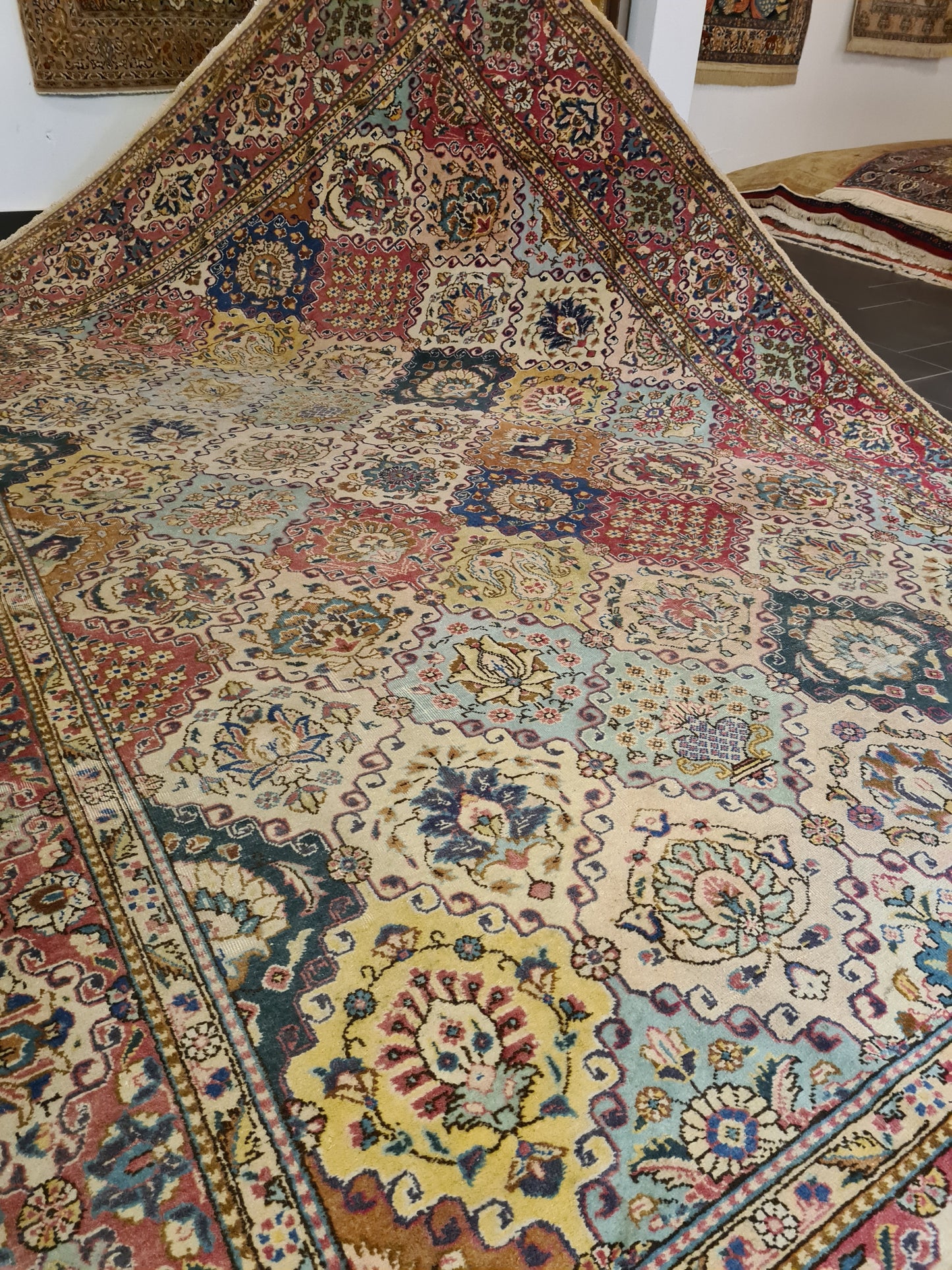 Königlicher Handgeknüpfter Tabriz Perser Orientteppich 357x244cm