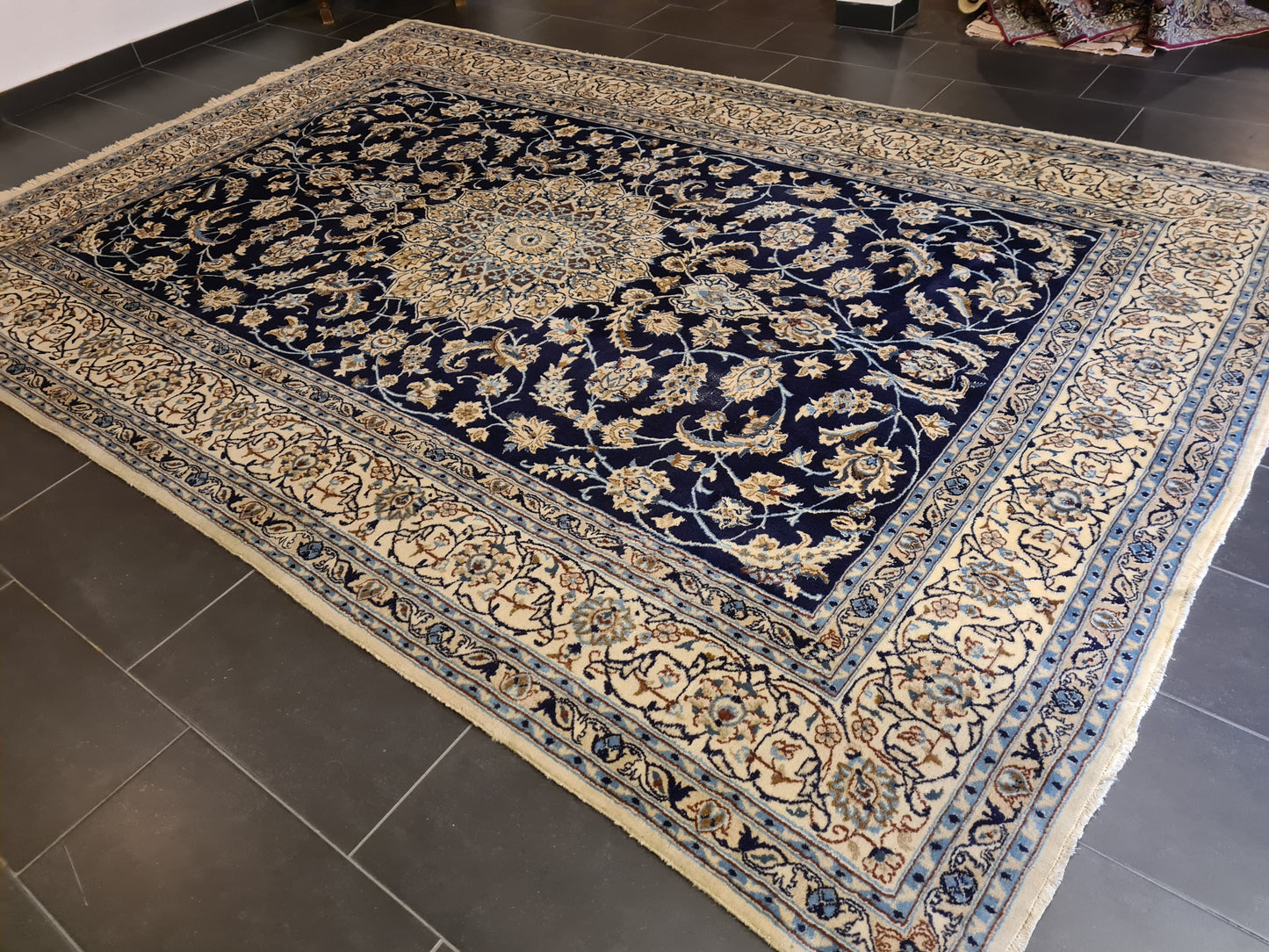 Königlicher Nain Perser Orientteppich Handgeknüpfter Palastteppich 357x242cm