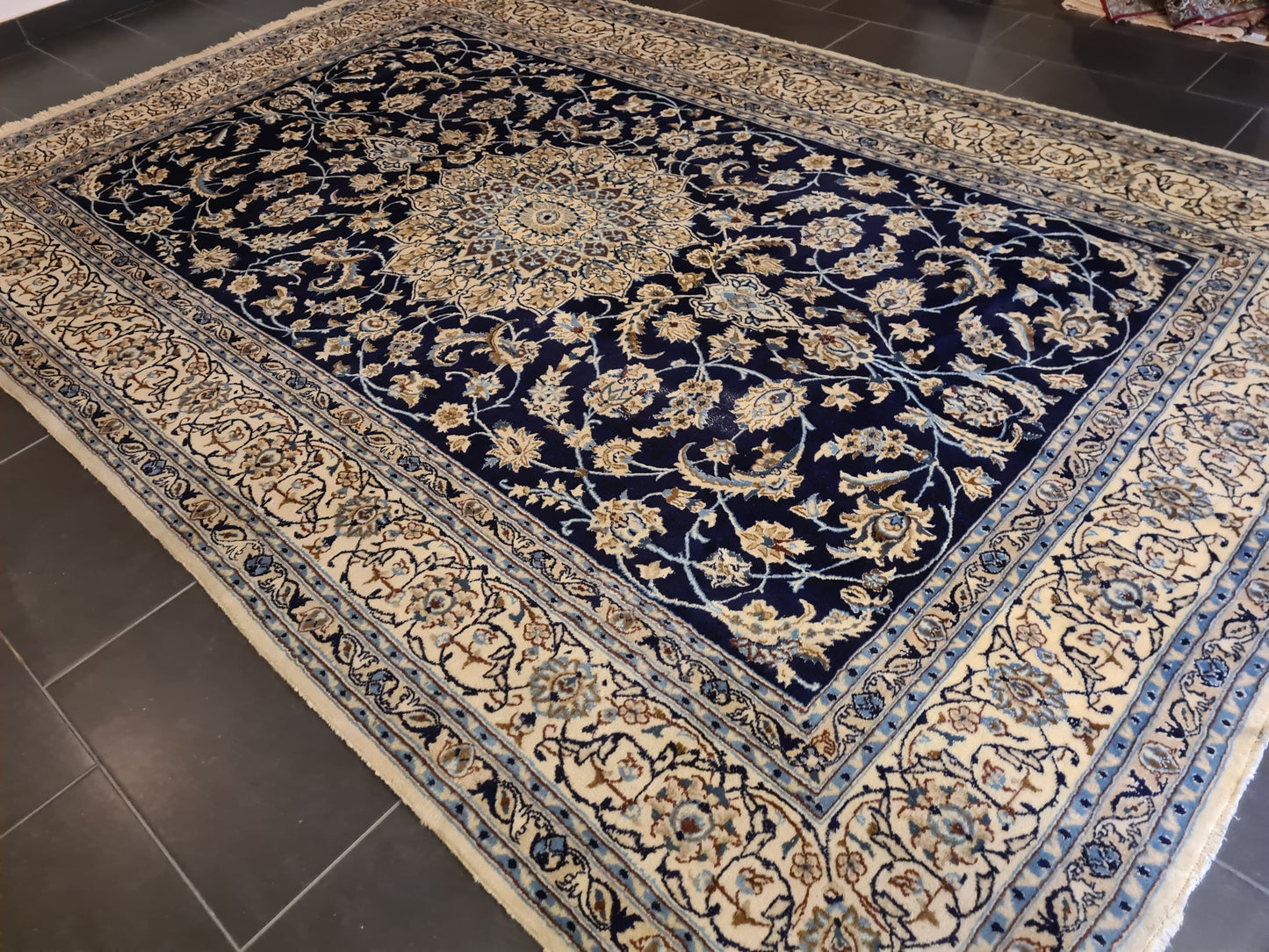 Königlicher Nain Perser Orientteppich Handgeknüpfter Palastteppich 357x242cm