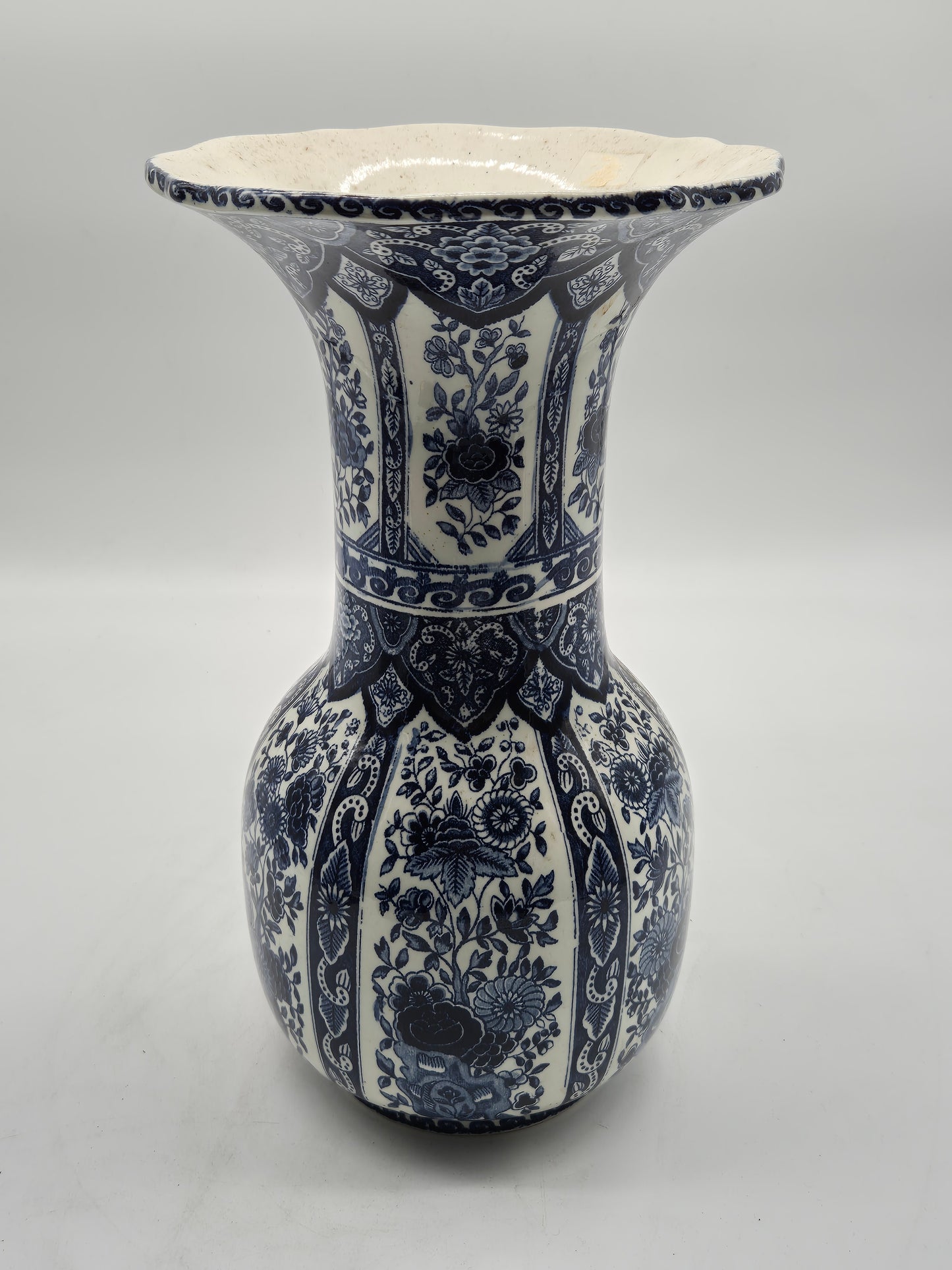 Delfts Holland Porzellan by Boch Vase, Trichtervase