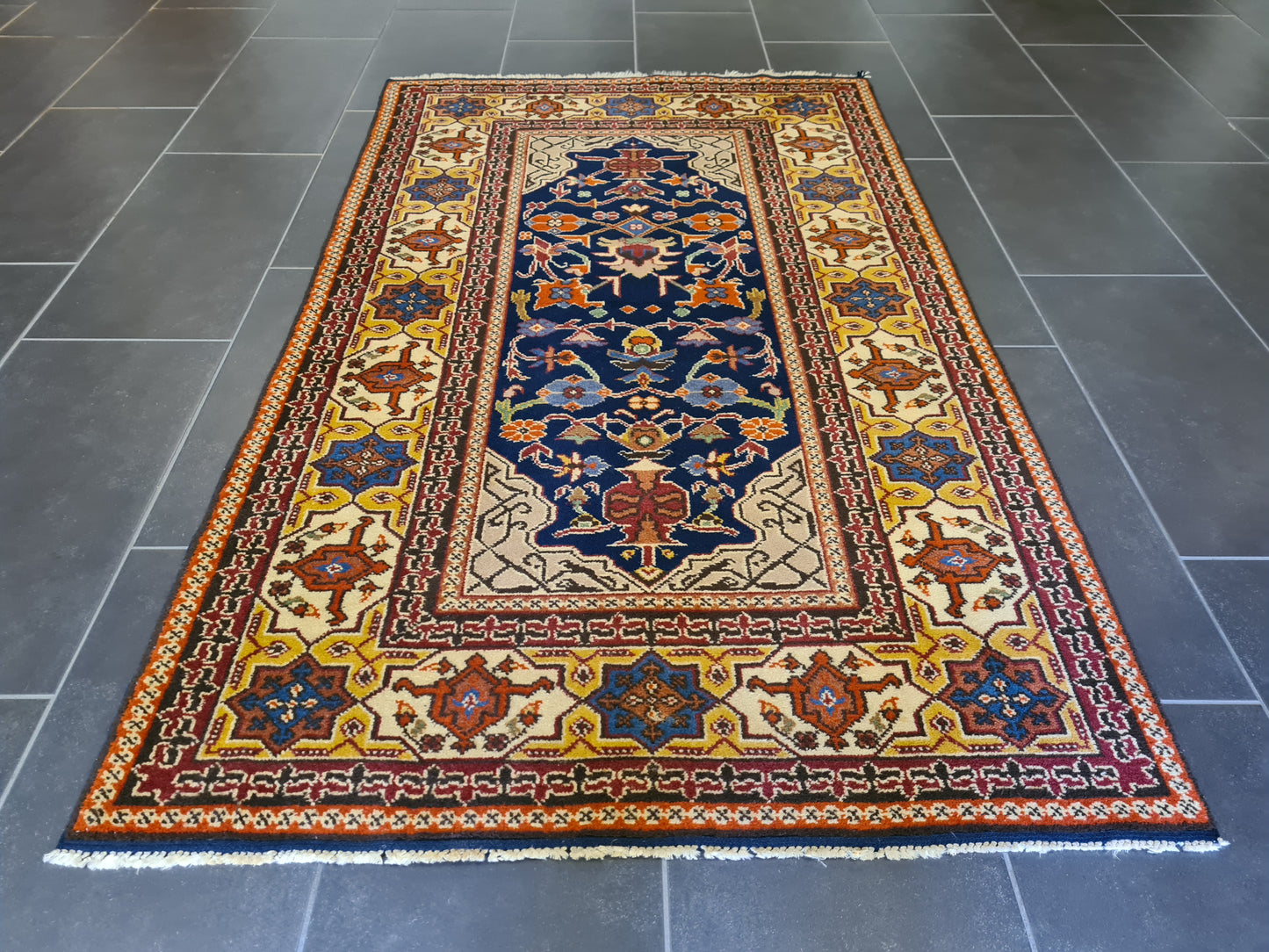 Dekorativer Handgeknüpfter Kasak Orientteppich 175x103cm