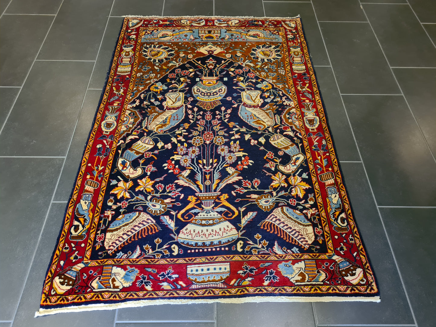 Königlicher Handgeknüpfter Perser Teppich Orientteppich Vasen Ghoum 156x105cm