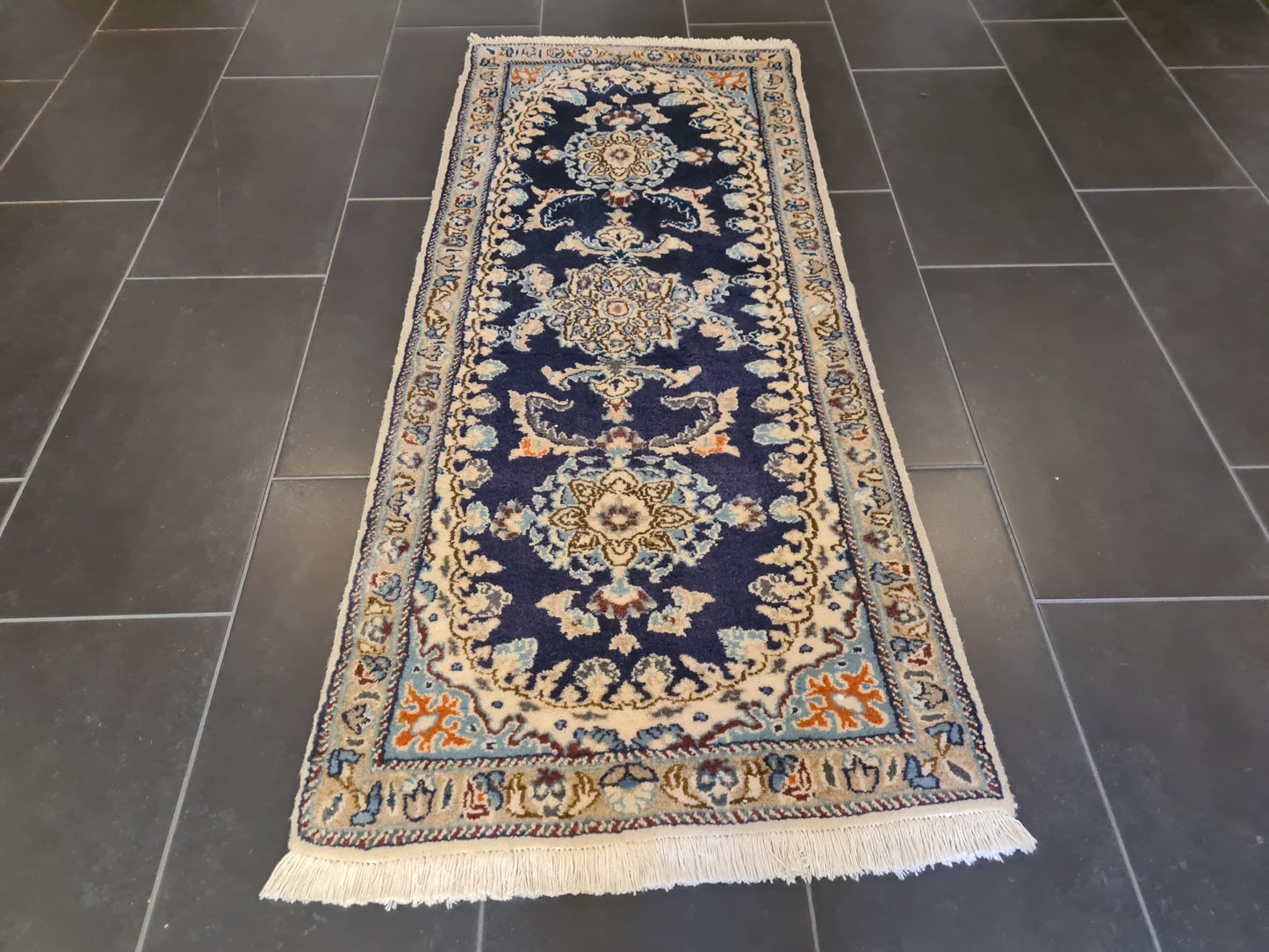 Feiner handgeknüpfter Perser Nain Teppich Orientteppich 157x70cm