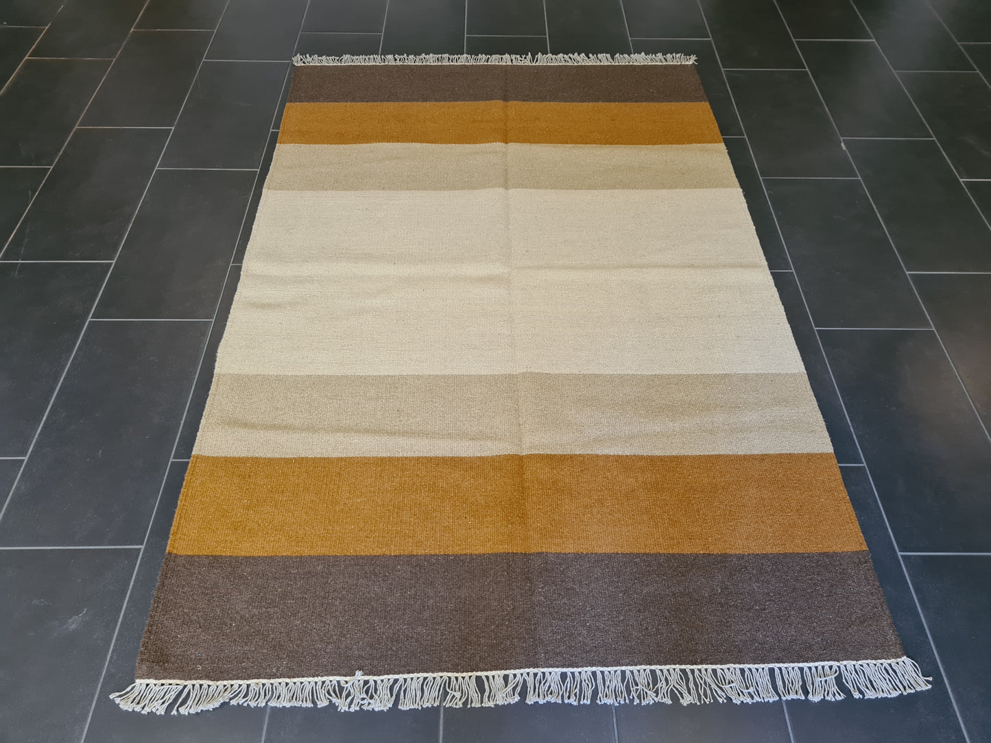 Feiner handgeknüpfter Perser Teppich Orientteppich Kelim 206x139cm