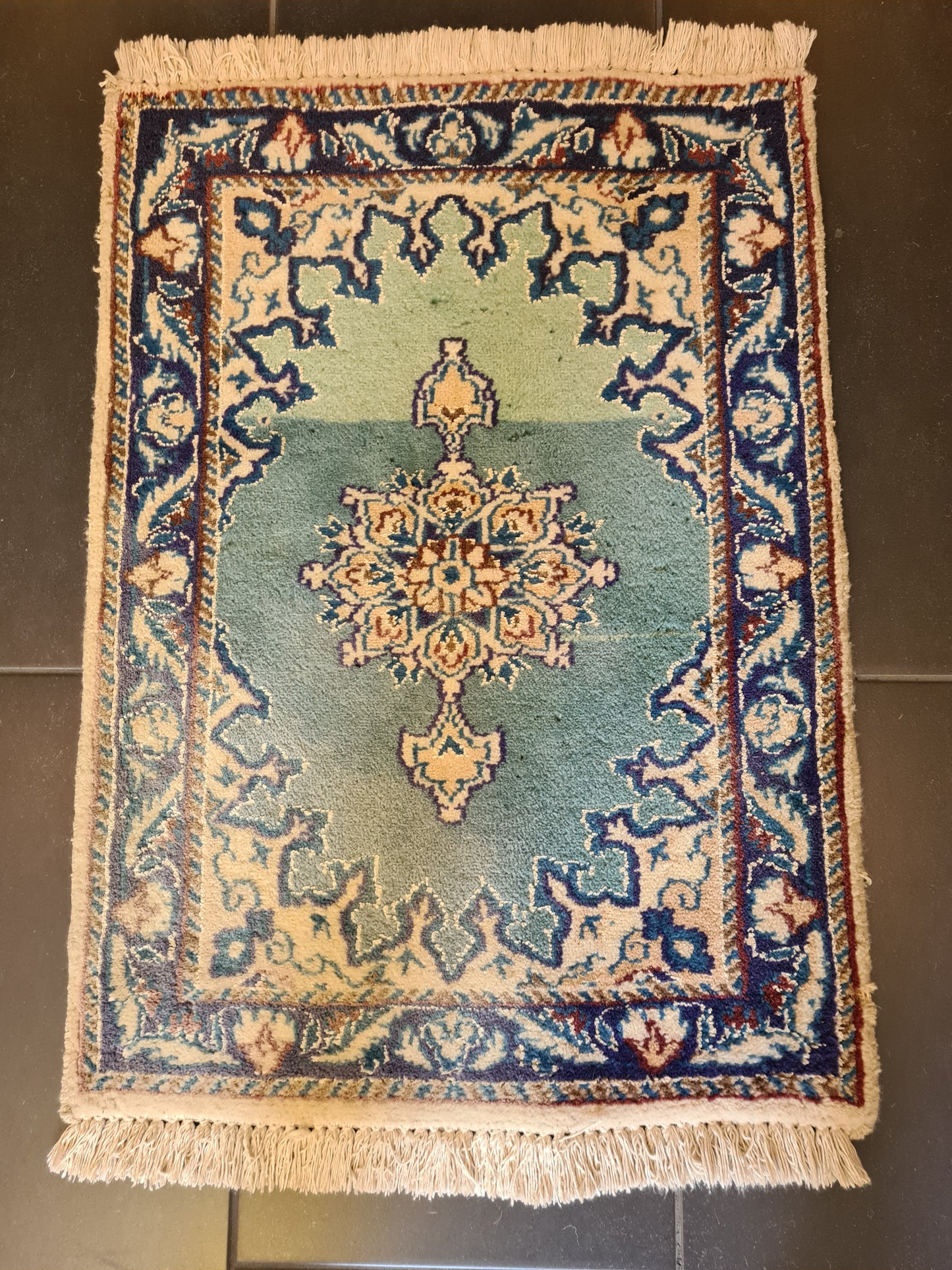 Feiner handgeknüpfter Perser Teppich Nain Orientteppich 80x55cm