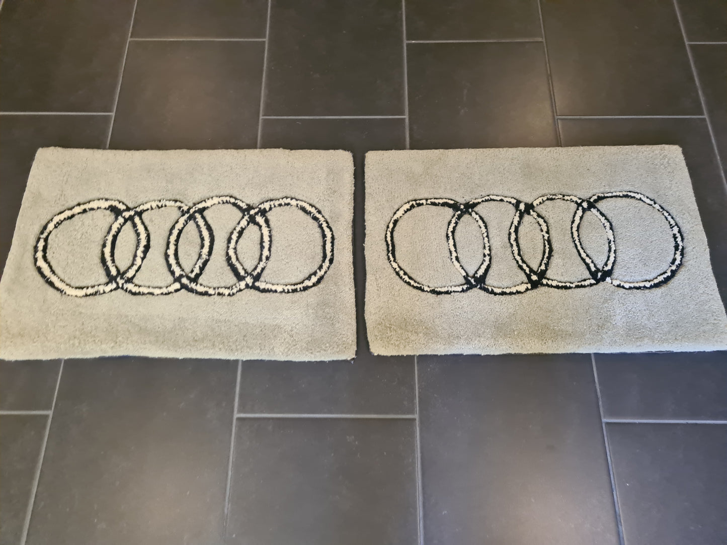 Hochwertig Handgetupfter Audi Design Teppich Orientteppich Set 2 Stück 63x43cm