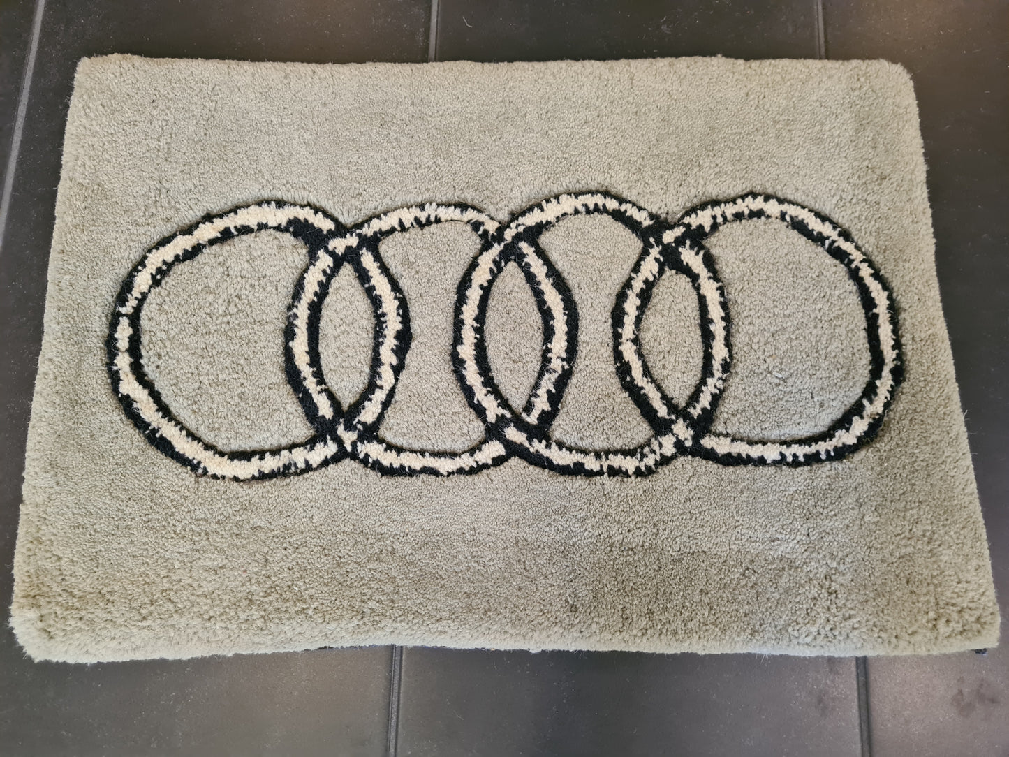 Hochwertig Handgetupfter Audi Design Teppich Orientteppich Set 2 Stück 63x43cm