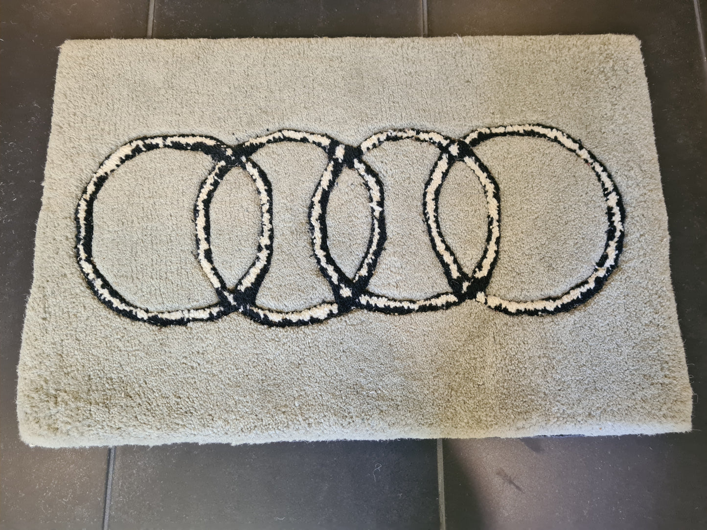 Hochwertig Handgetupfter Audi Design Teppich Orientteppich Set 2 Stück 63x43cm