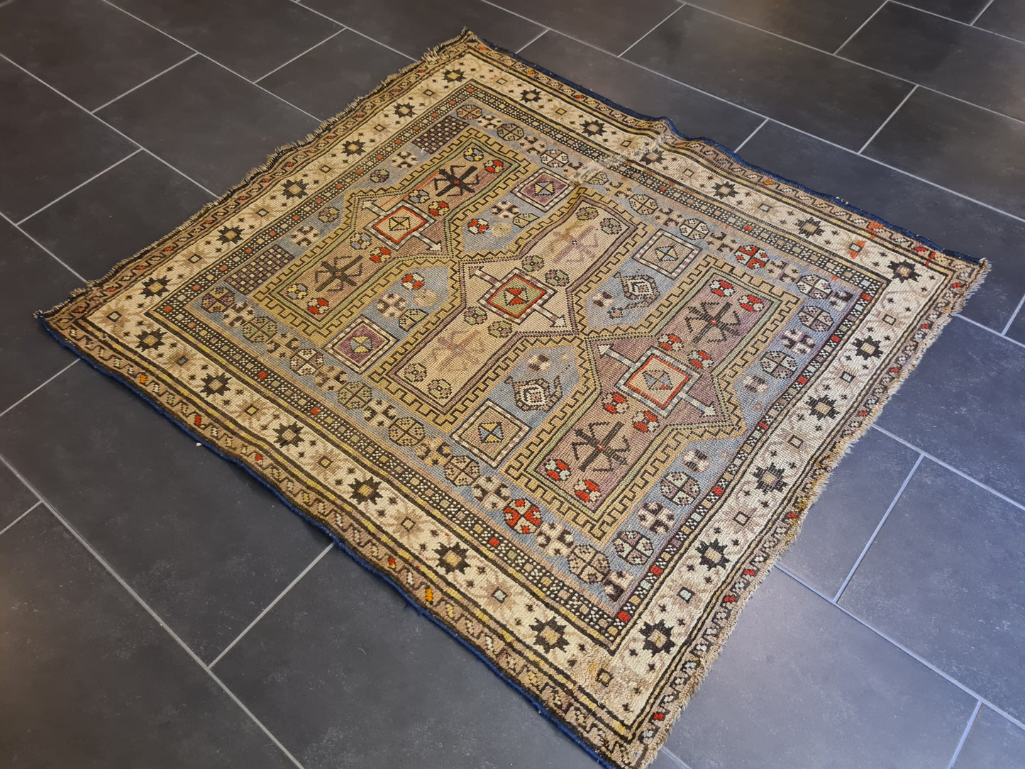 Antiker Handgeknüpfter Perser Orientteppich Kasak Sammlerstück 126x117cm