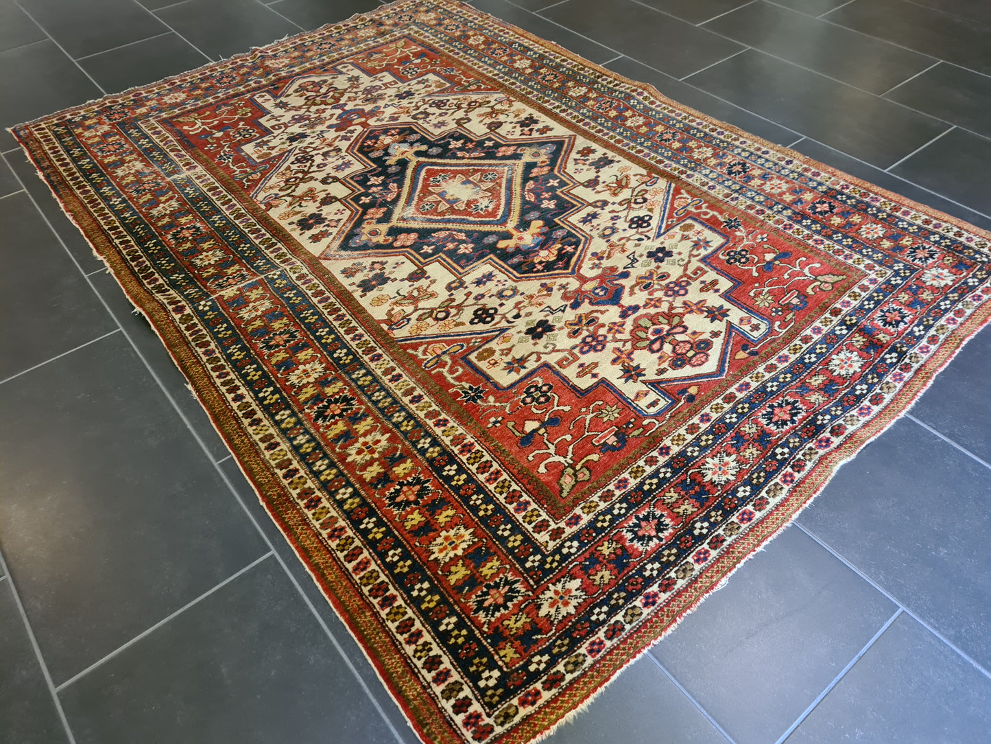 Antiker Feiner Handgeknüpfter Orientteppich Kasak Teppich Sammlerstück 195x142cm