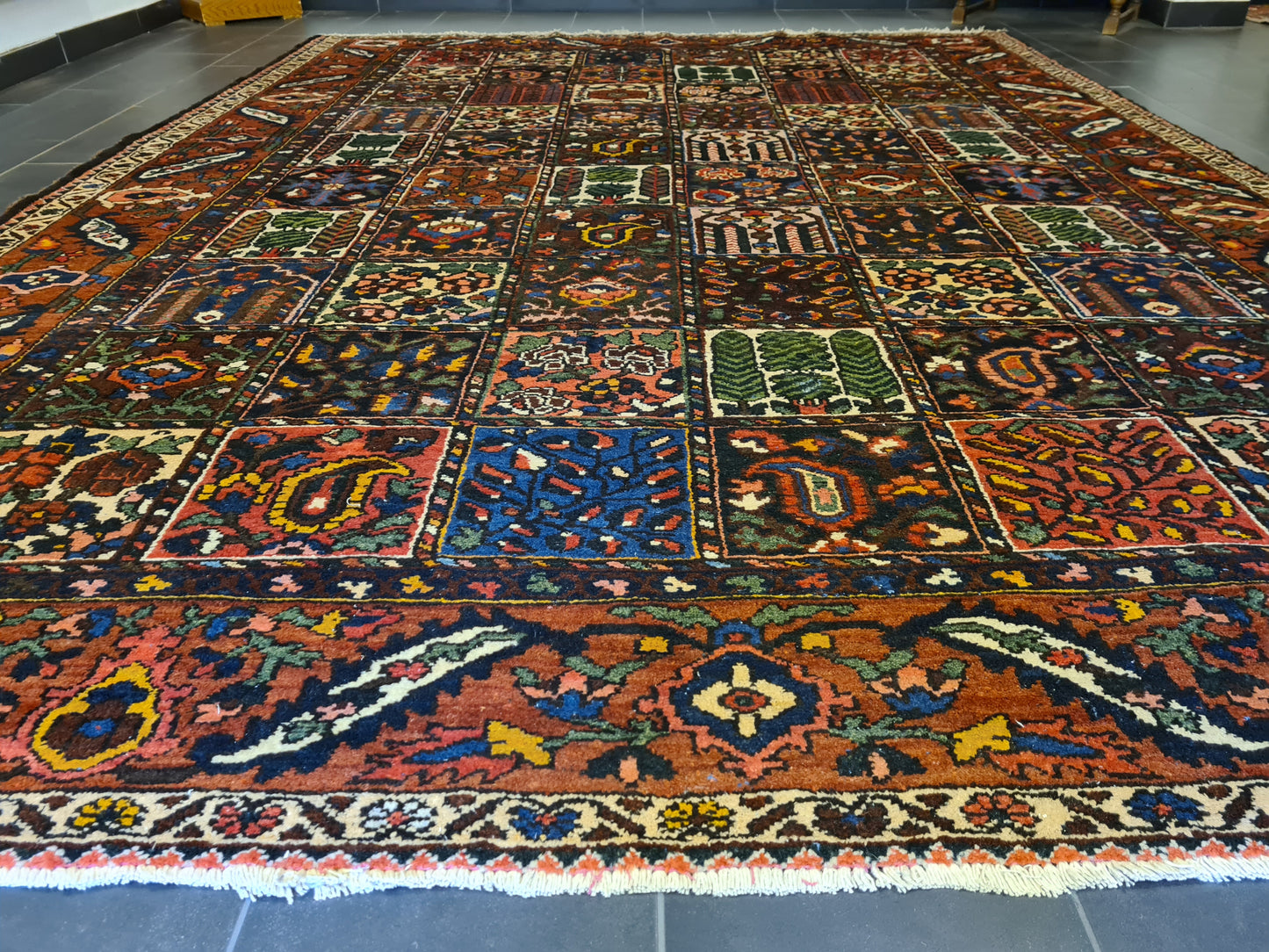 Antiker Feiner Handgeknüpfter Perser Teppich Bachtiar Orientteppich 365x275cm