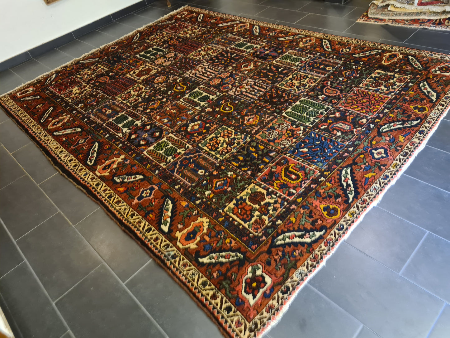 Antiker Feiner Handgeknüpfter Perser Teppich Bachtiar Orientteppich 365x275cm