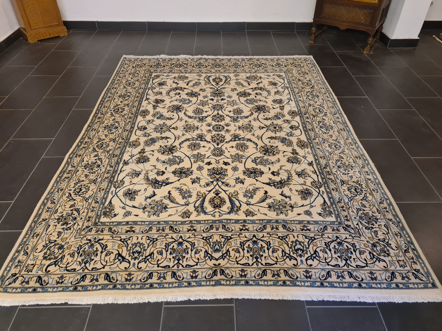 Hochwertiger Handgeknüpfter Perser Teppich Nain Orientteppich 265x200cm