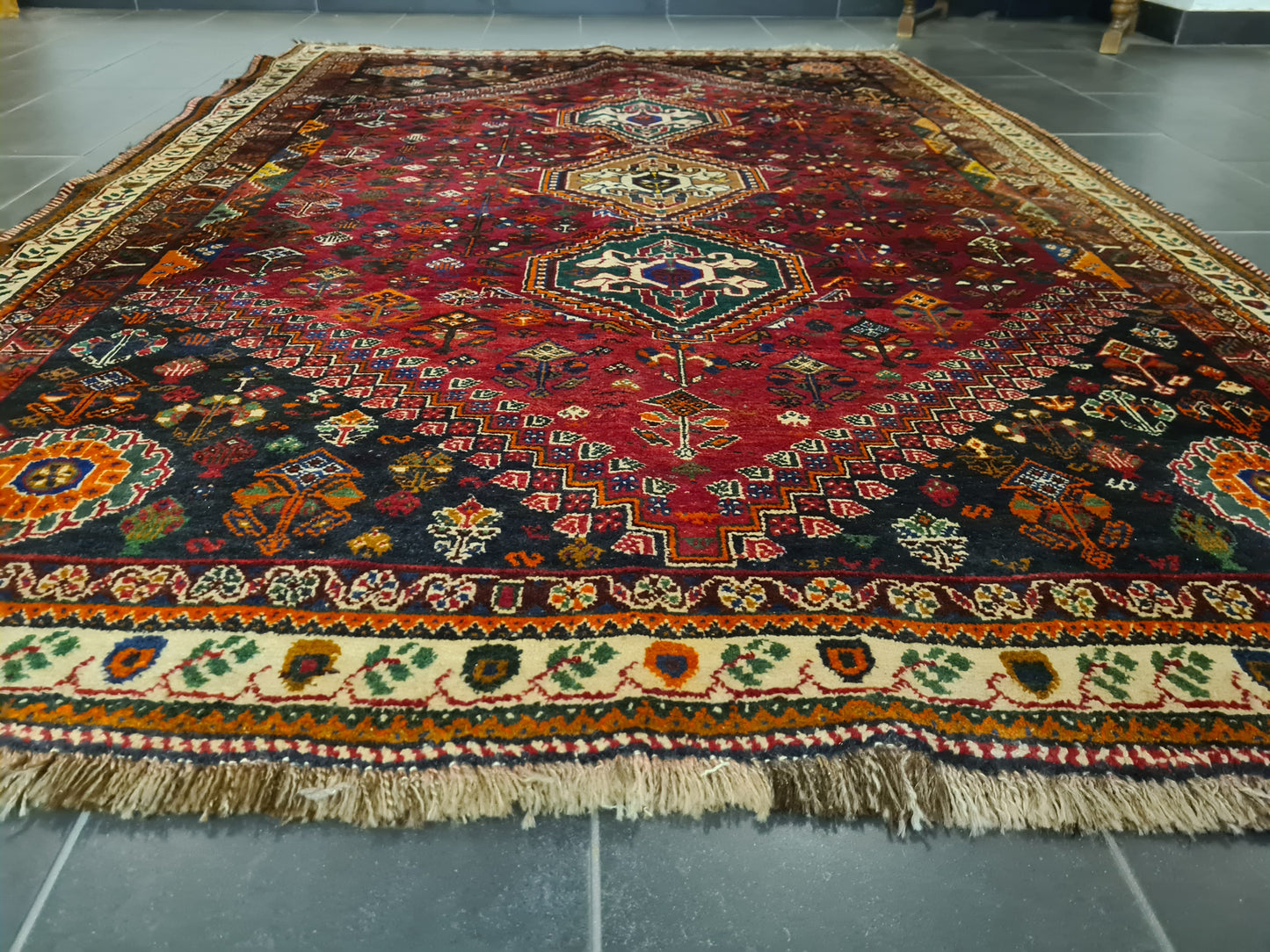 Perser Teppich Shiraz Orientteppich handgeknüpft Sammlerstück 253x176cm