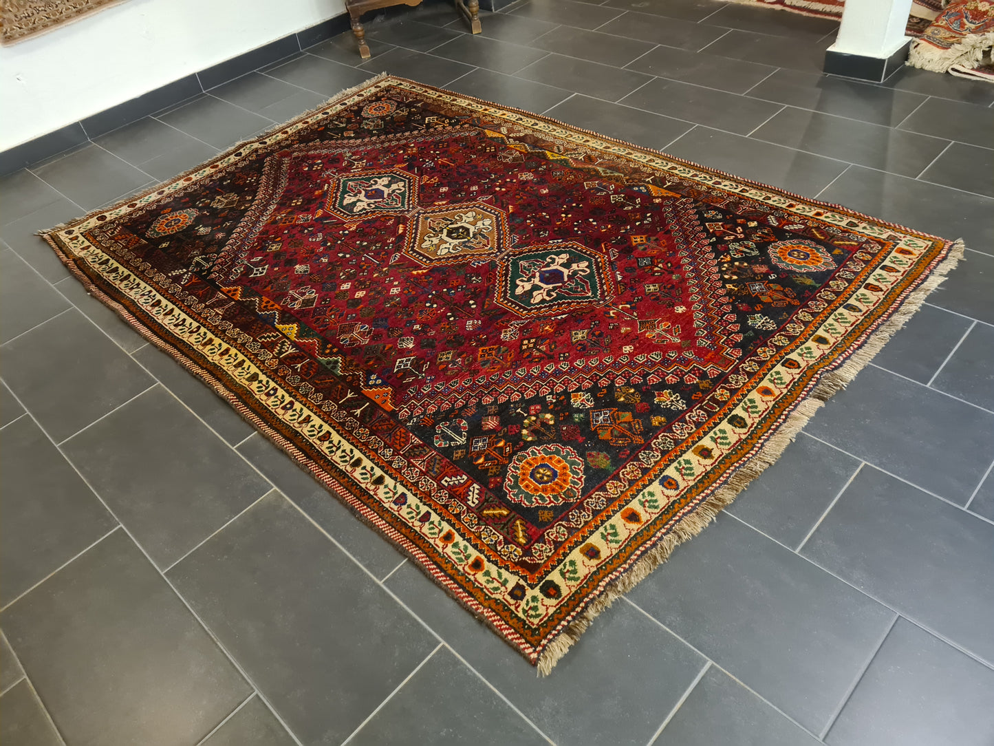 Perser Teppich Shiraz Orientteppich handgeknüpft Sammlerstück 253x176cm