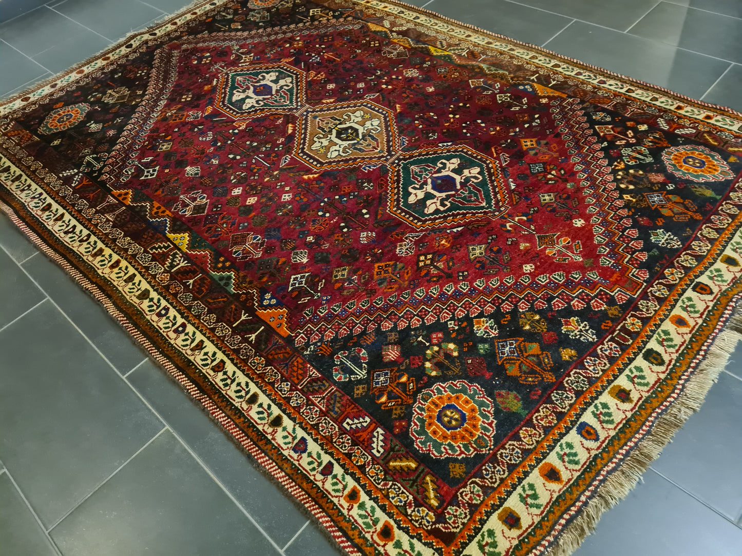 Perser Teppich Shiraz Orientteppich handgeknüpft Sammlerstück 253x176cm