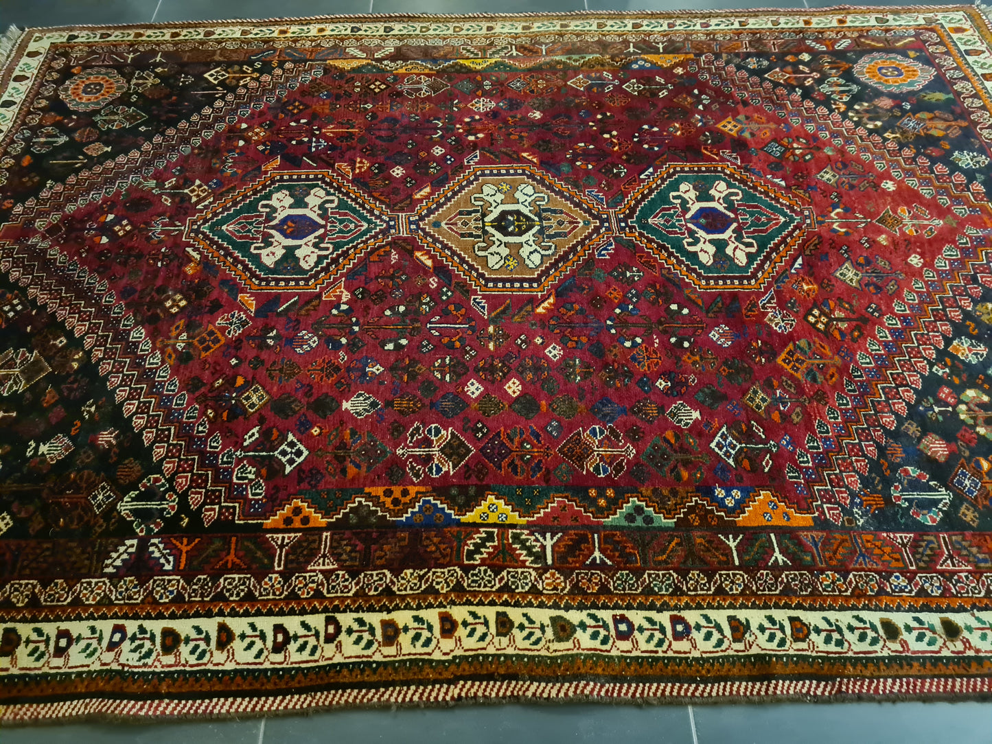 Perser Teppich Shiraz Orientteppich handgeknüpft Sammlerstück 253x176cm