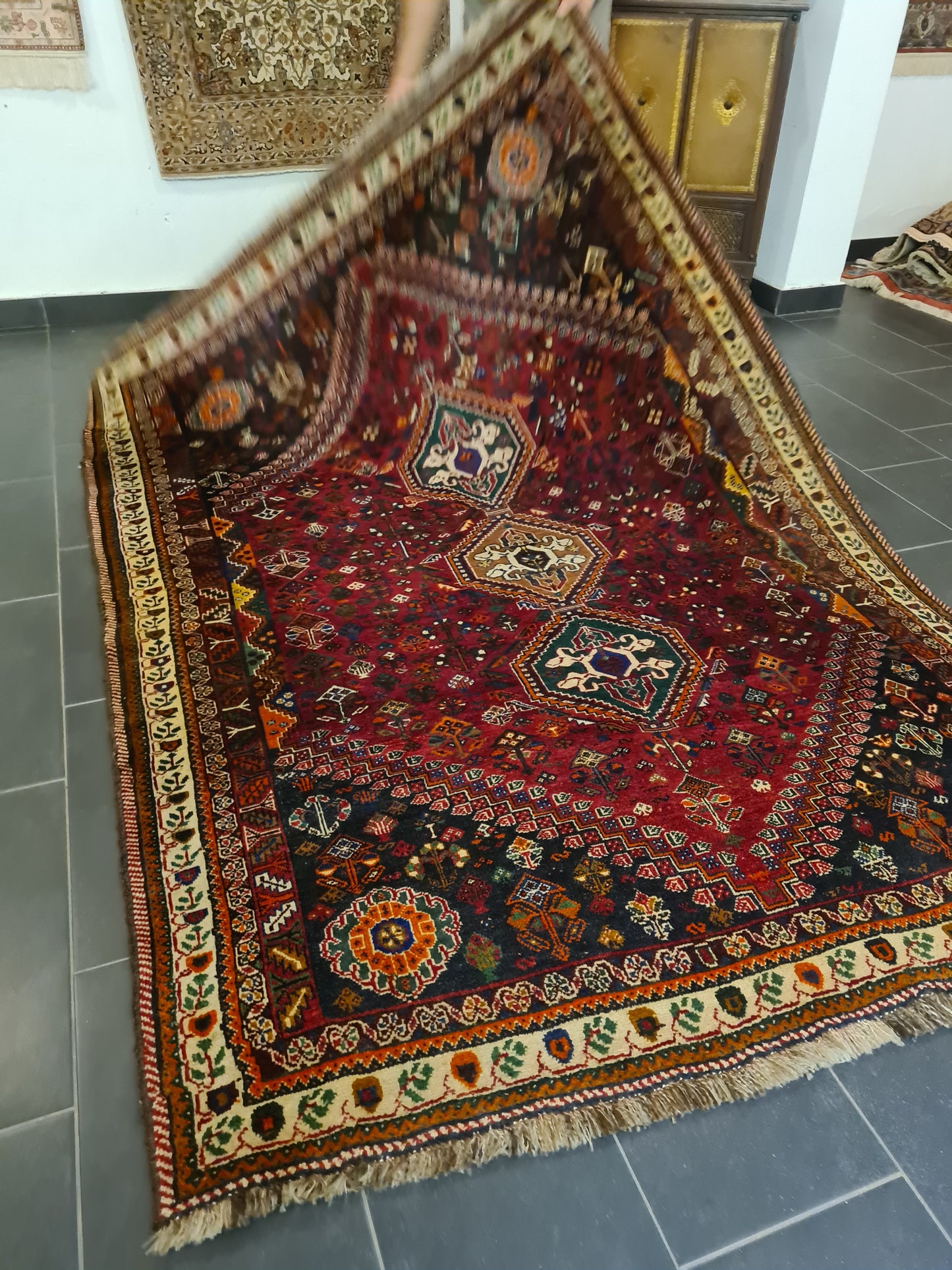 Perser Teppich Shiraz Orientteppich handgeknüpft Sammlerstück 253x176cm