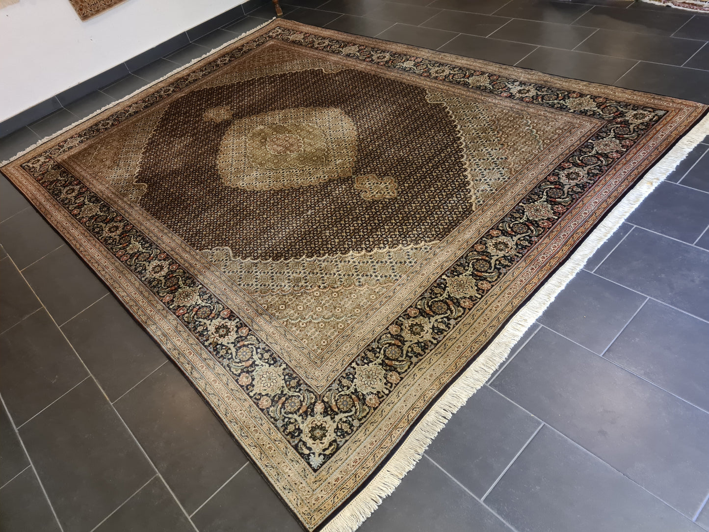 Orientteppich Täbris Mahi Seidenteppich handgeknüpft 350x250cm