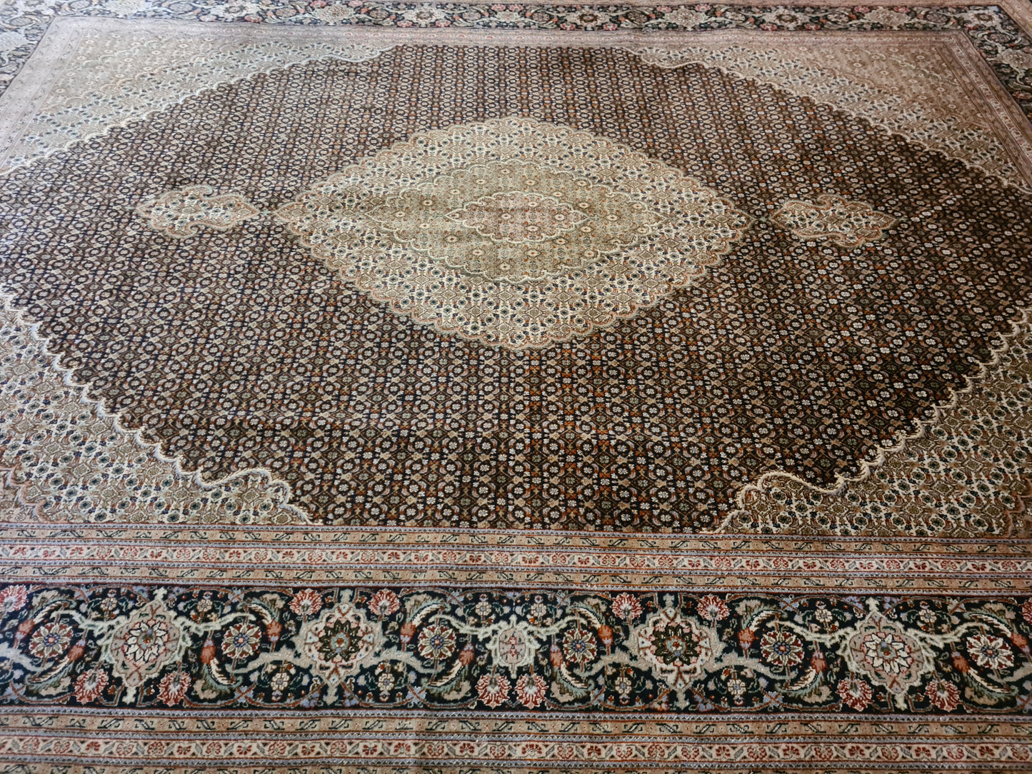 Orientteppich Täbris Mahi Seidenteppich handgeknüpft 350x250cm