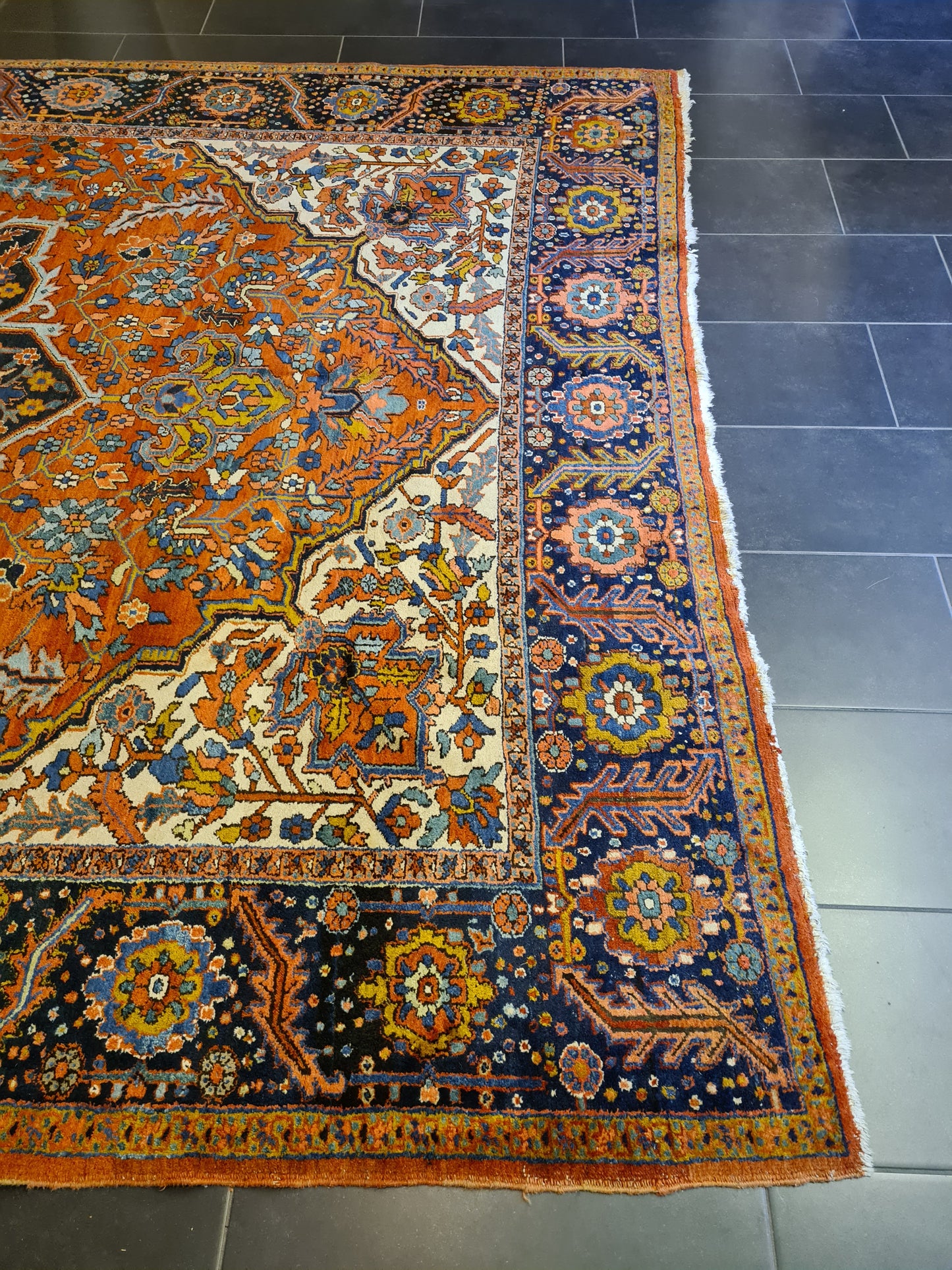 Perserteppich Orientteppich Heris Handgeknüpfter antiker Teppich 377x260cm