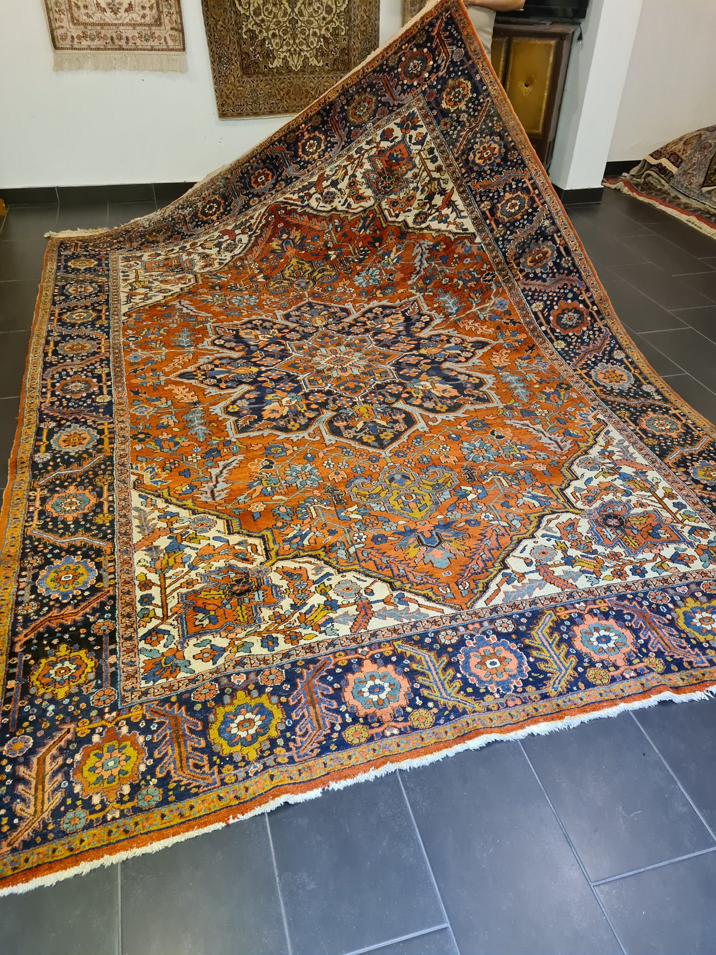 Perserteppich Orientteppich Heris Handgeknüpfter antiker Teppich 377x260cm