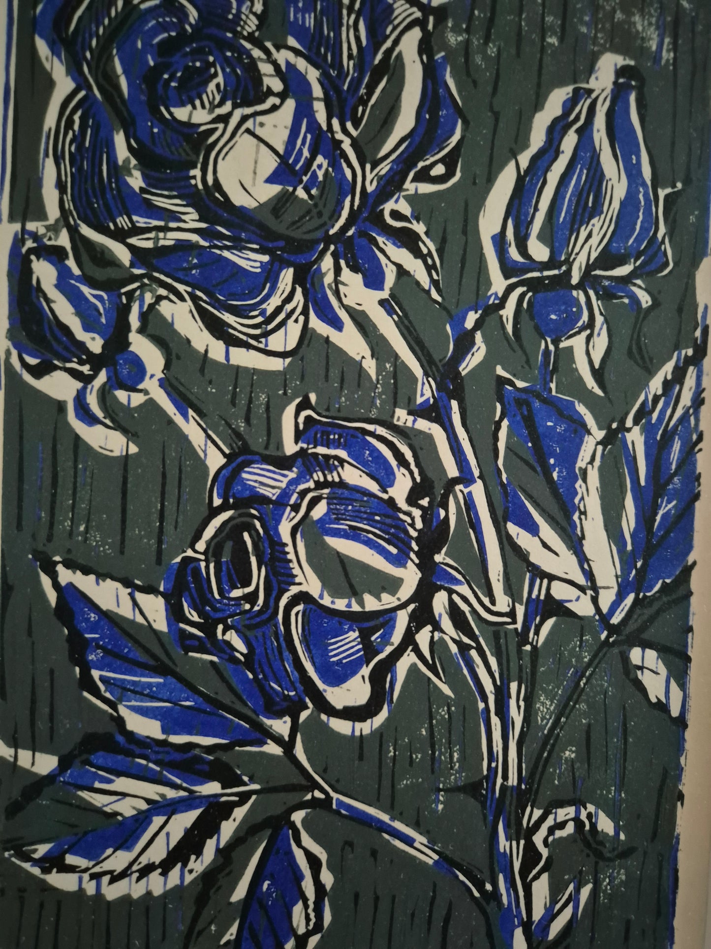 Europäische Schule (XX) Stillleben mit zwei Rosen in Blau 29x36 cm