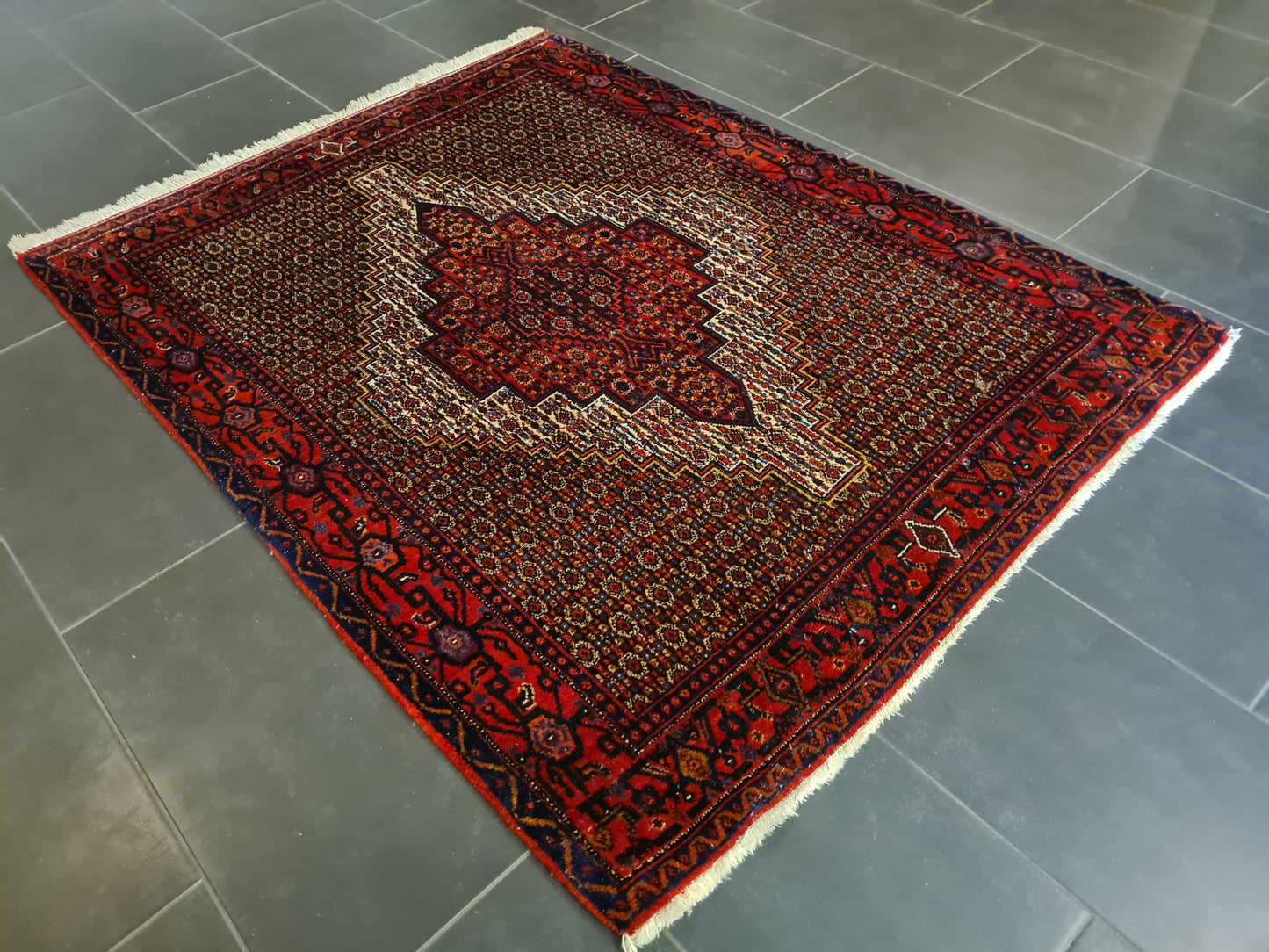 Perserteppich Orientteppich Handgeknüpfter Teppich Senneh Bidjar antik 160x122cm