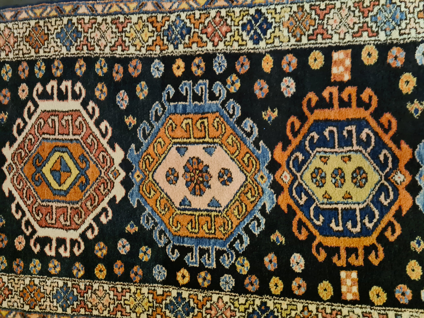 Perserteppich Orientteppich Handgeknüpfter Teppich Kazak Sammlerstück 360x107cm