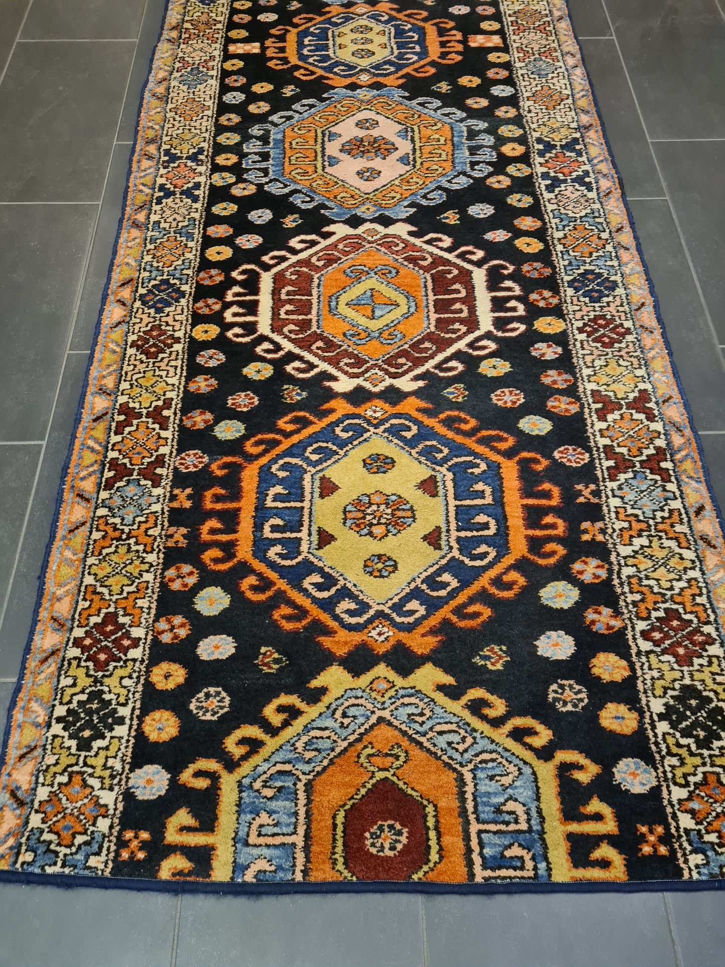 Perserteppich Orientteppich Handgeknüpfter Teppich Kazak Sammlerstück 360x107cm