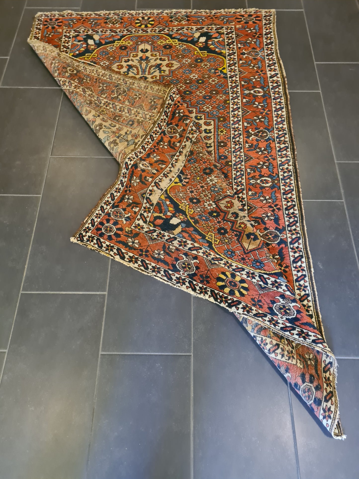 Perserteppich Orientteppich Handgeknüpfter Bachtiar Antik 201x127cm