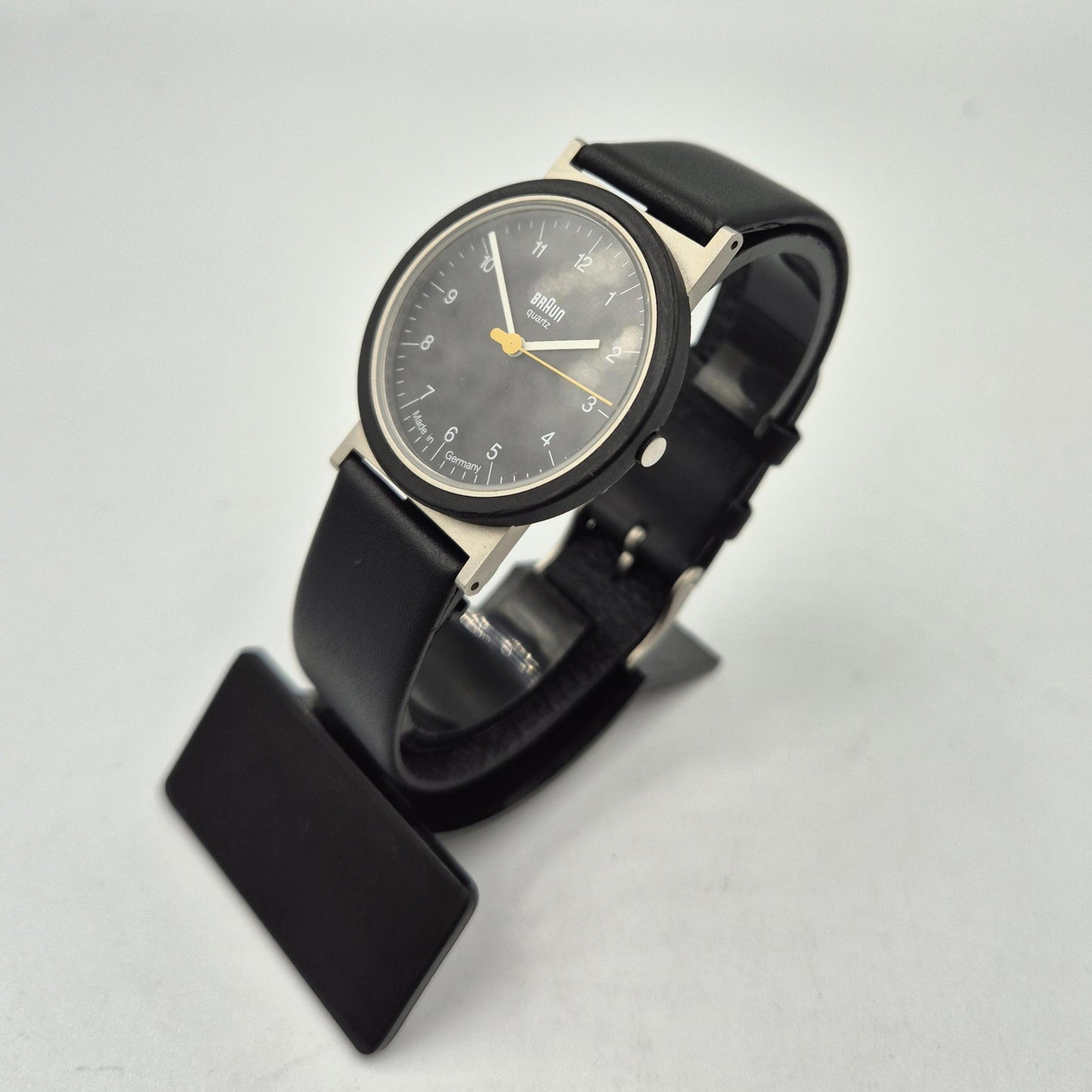 Braun AW10 Quartz Uhr – Klassisches Design „Made in Germany“