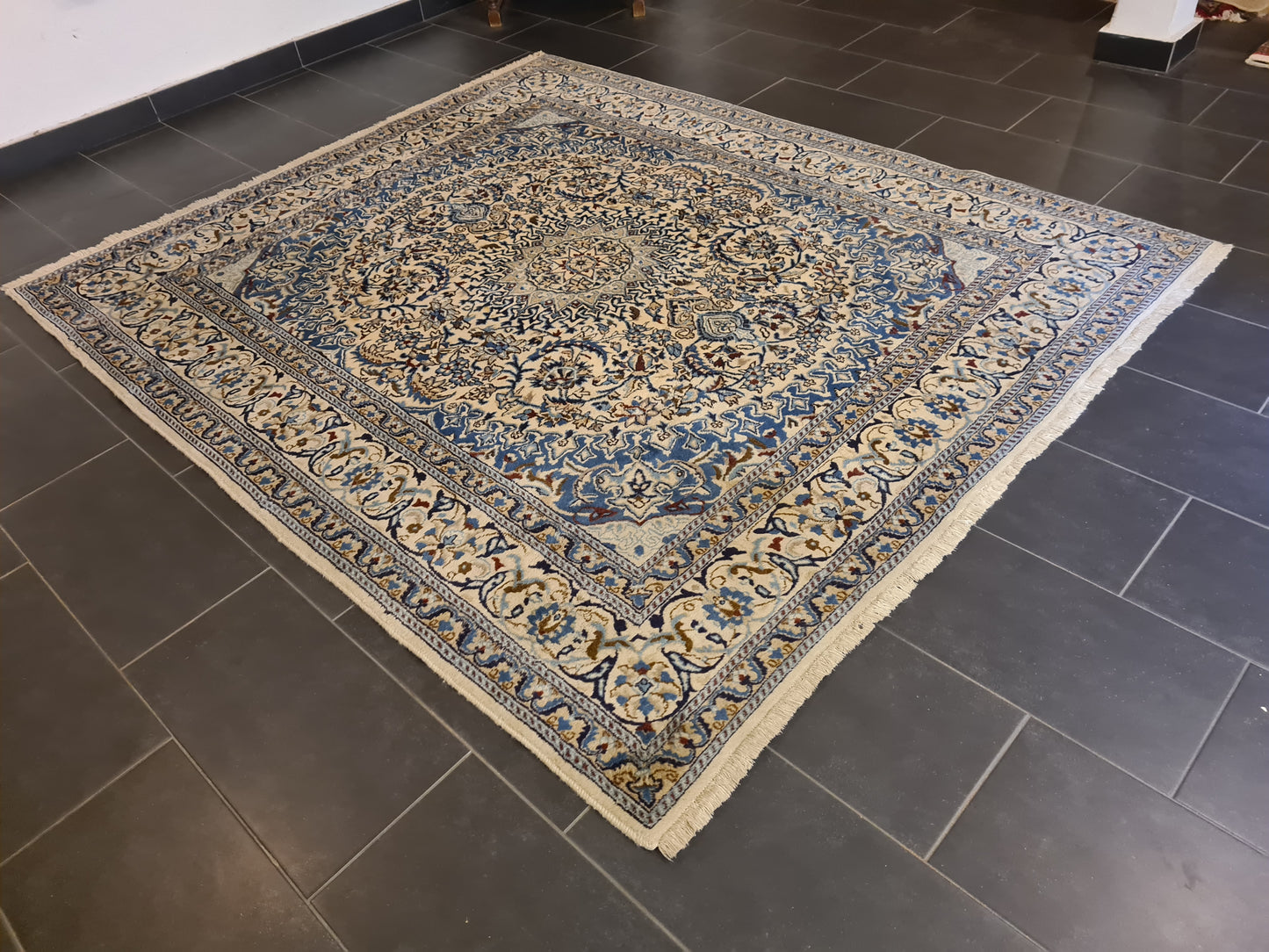 Perserteppich Orientteppich Handgeknüpfter Teppich Nain Palastteppich 242x205cm