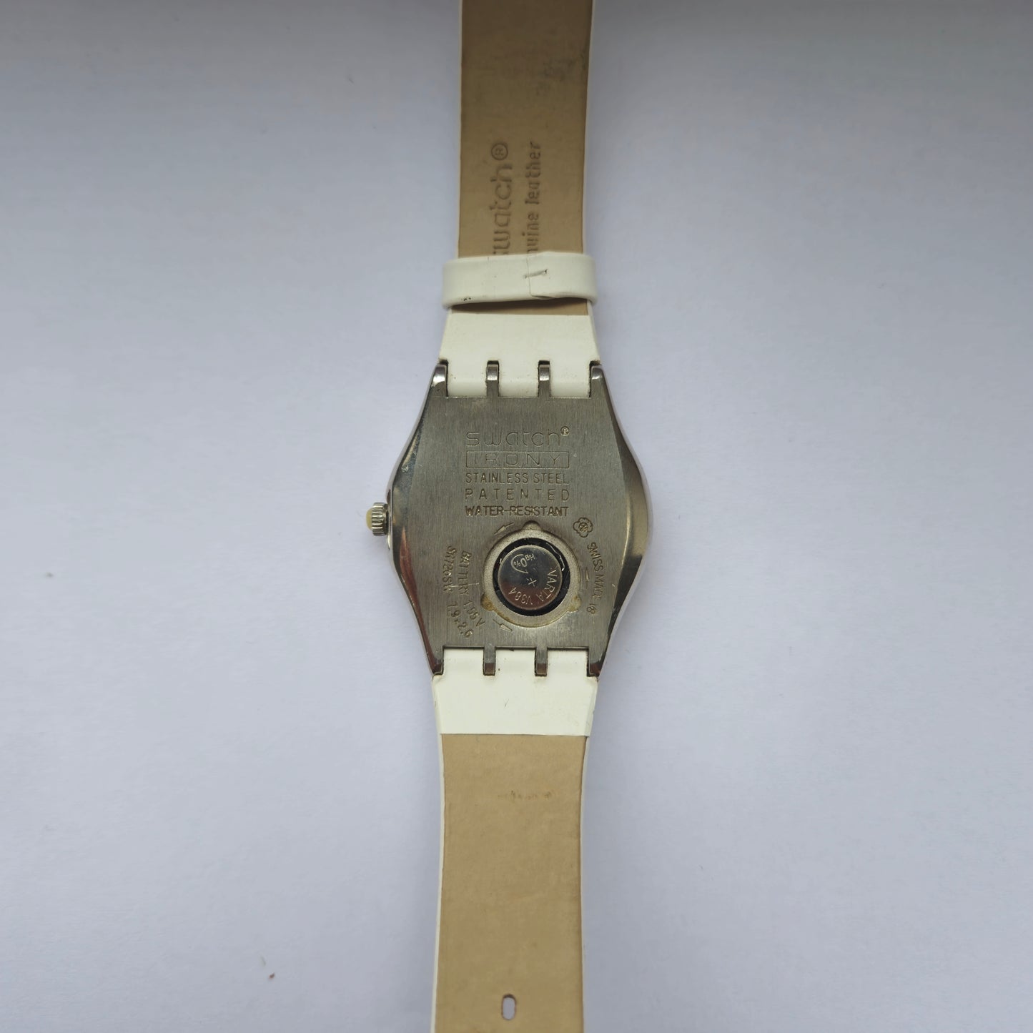 Swatch Armbanduhr mit Datumsanzeige