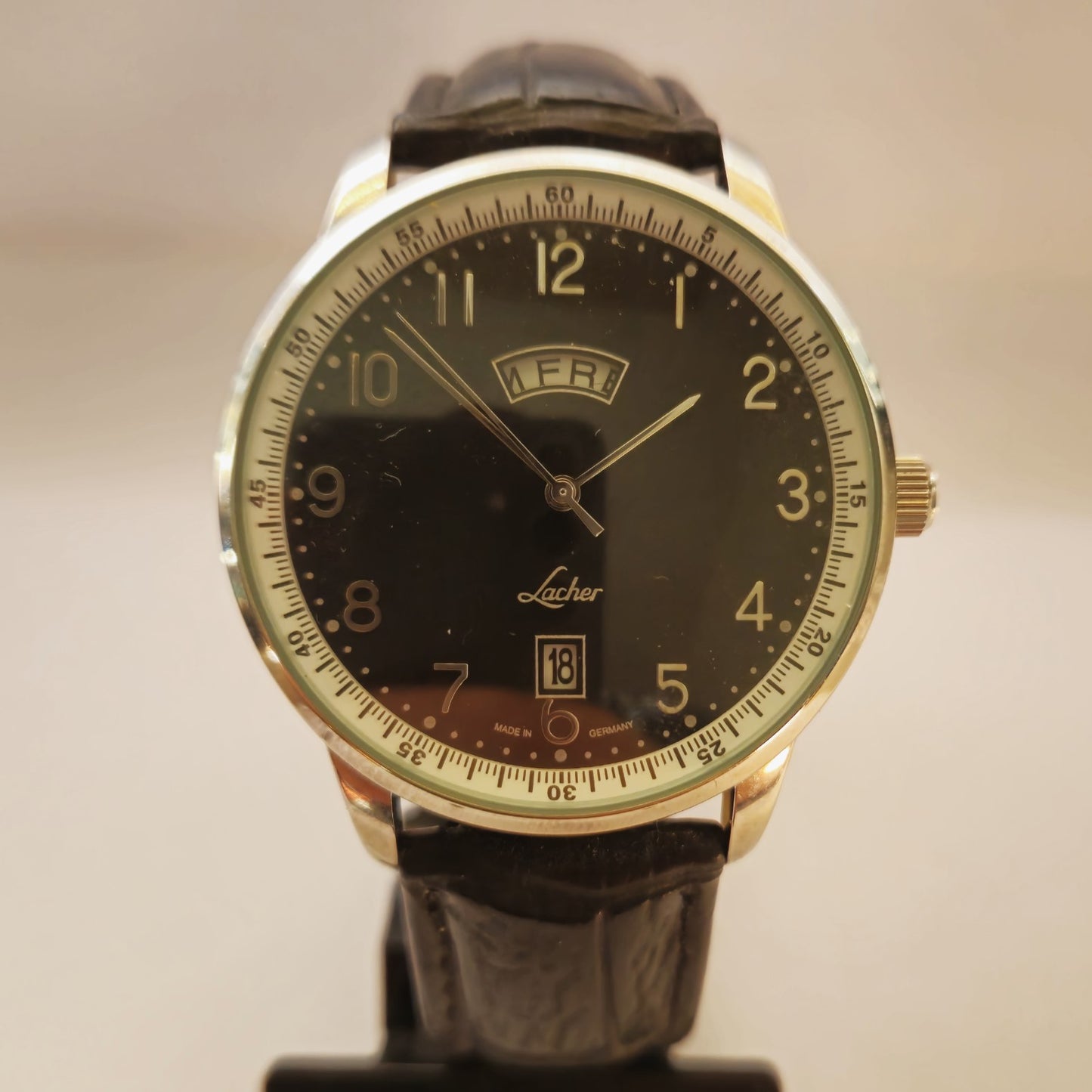 Lacher Herrenuhr mit Tag- und Datumsanzeige