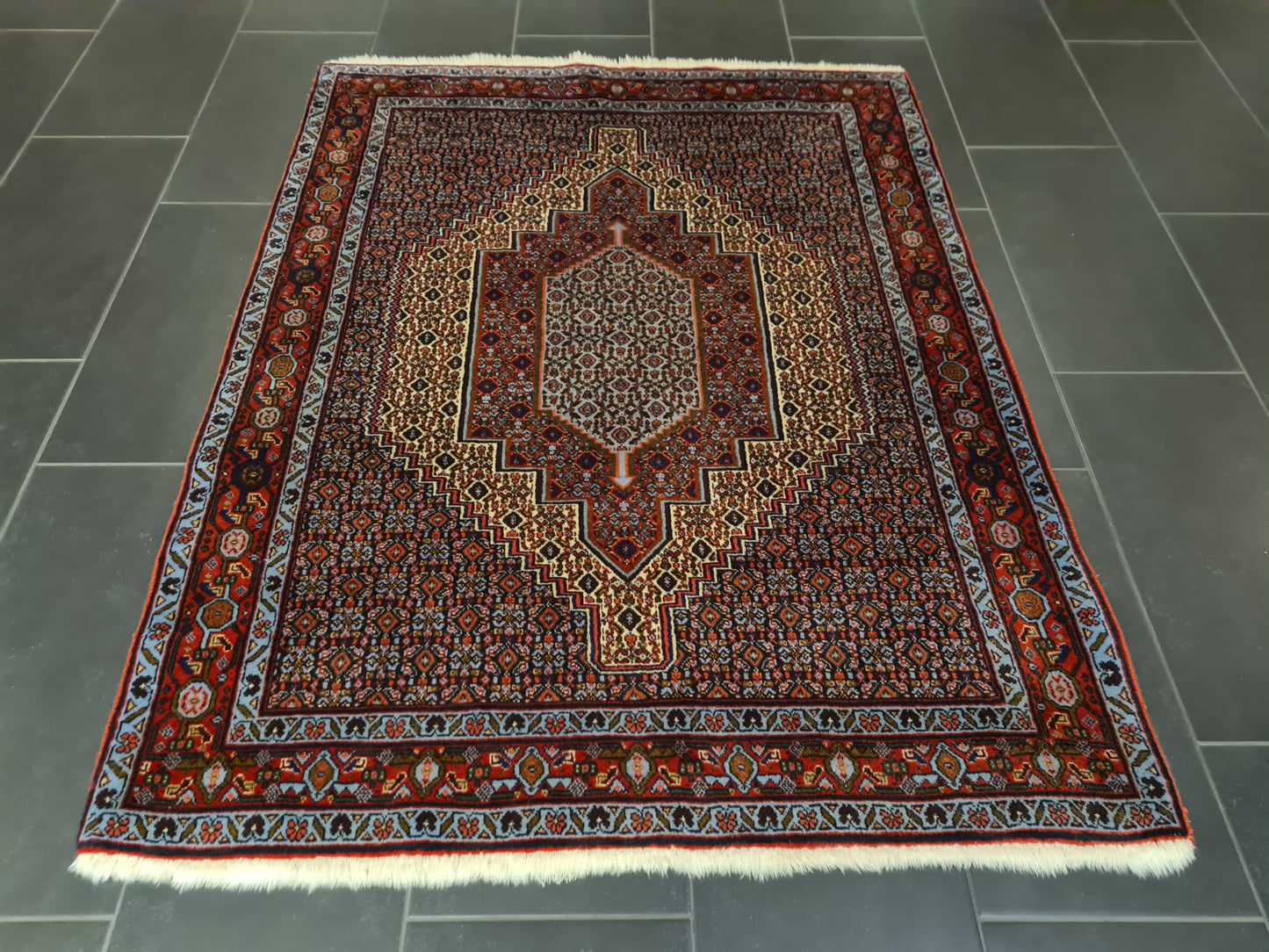 Perserteppich Orientteppich Handgeknüpfter Teppich Senneh Bidjar 163x124cm