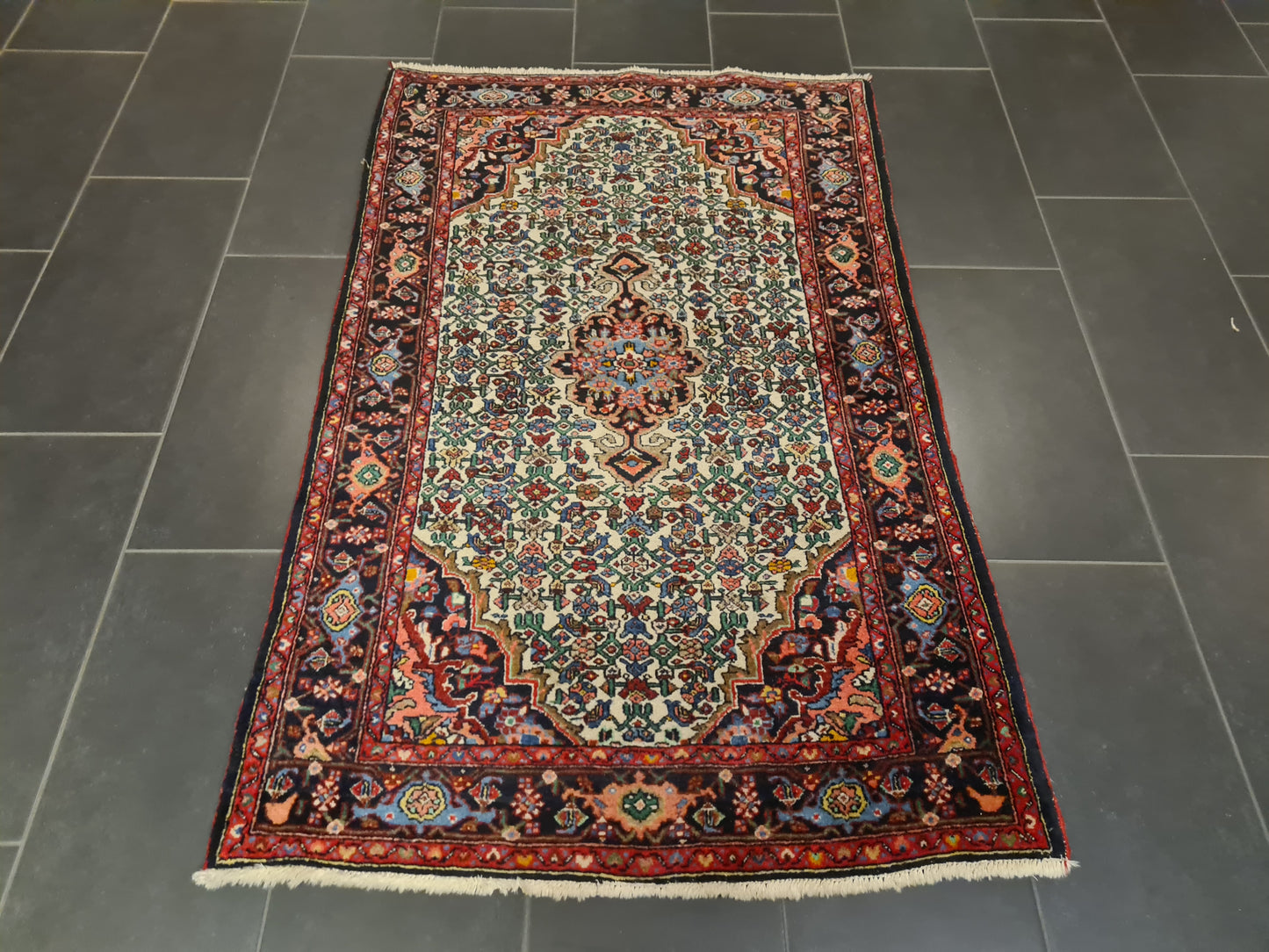 Perserteppich Orientteppich Handgeknüpfter Teppich Bidjar antik 160x102cm