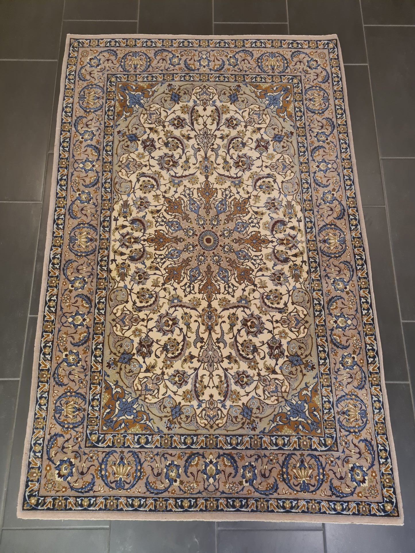 Perserteppich Orientteppich Handgeknüpfter Teppich Isfahan fein 172x109cm