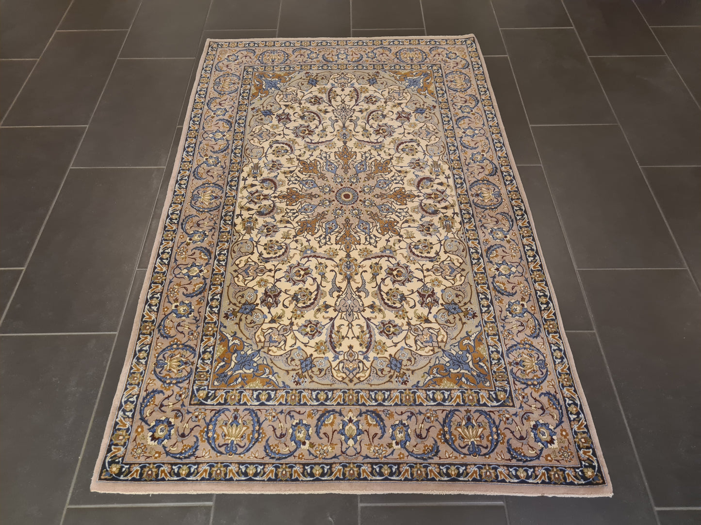 Perserteppich Orientteppich Handgeknüpfter Teppich Isfahan fein 172x109cm