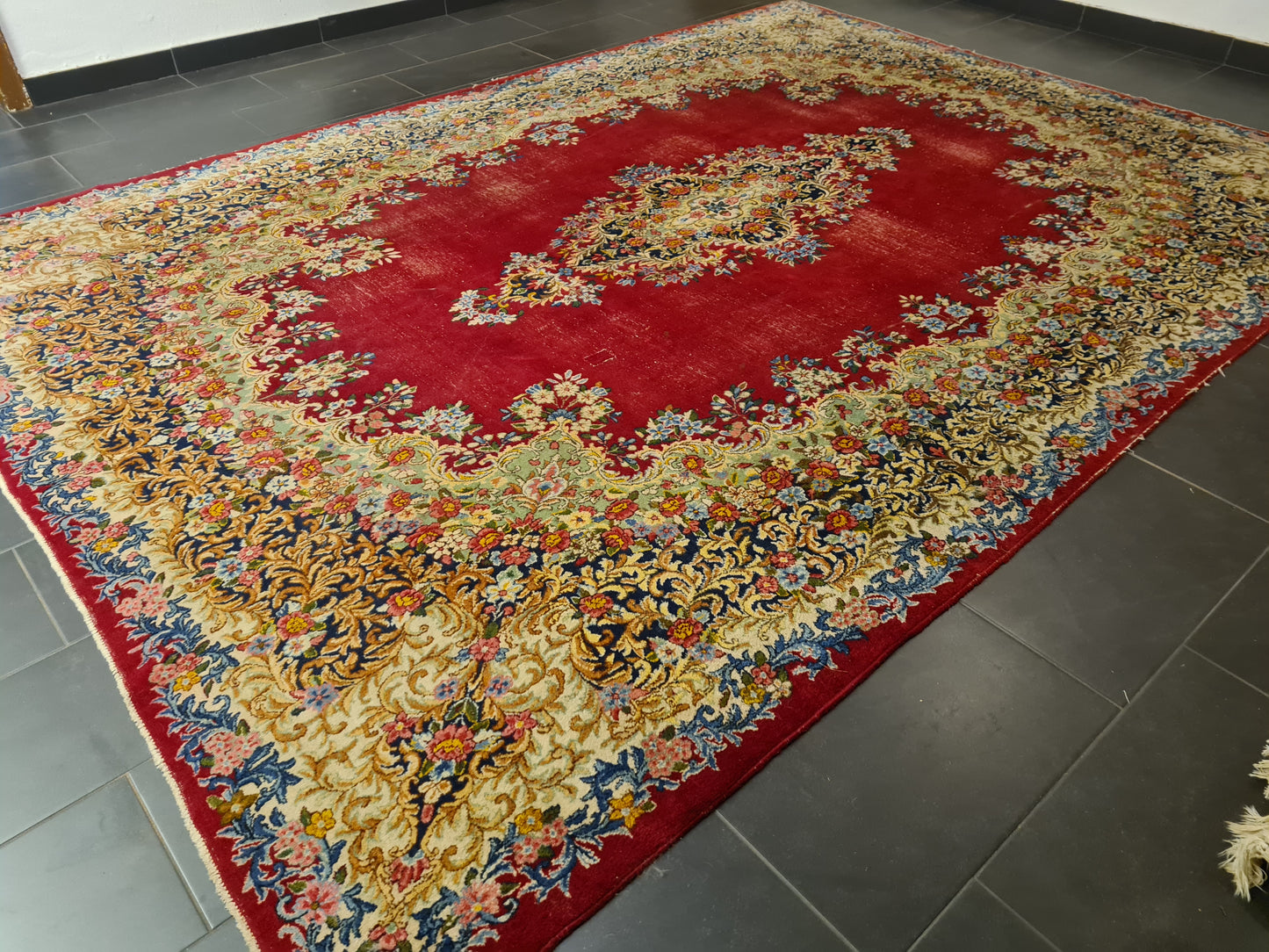 Perserteppich Orientteppich Handgeknüpfter Teppich Laver Kirman 373x267cm