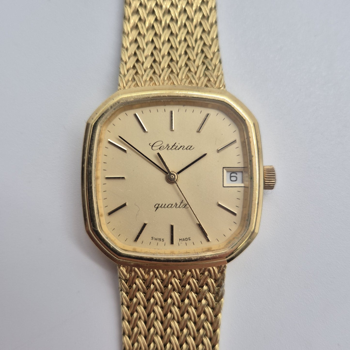 Elegante Certina Damenuhr – Zeitloses Design in Gold