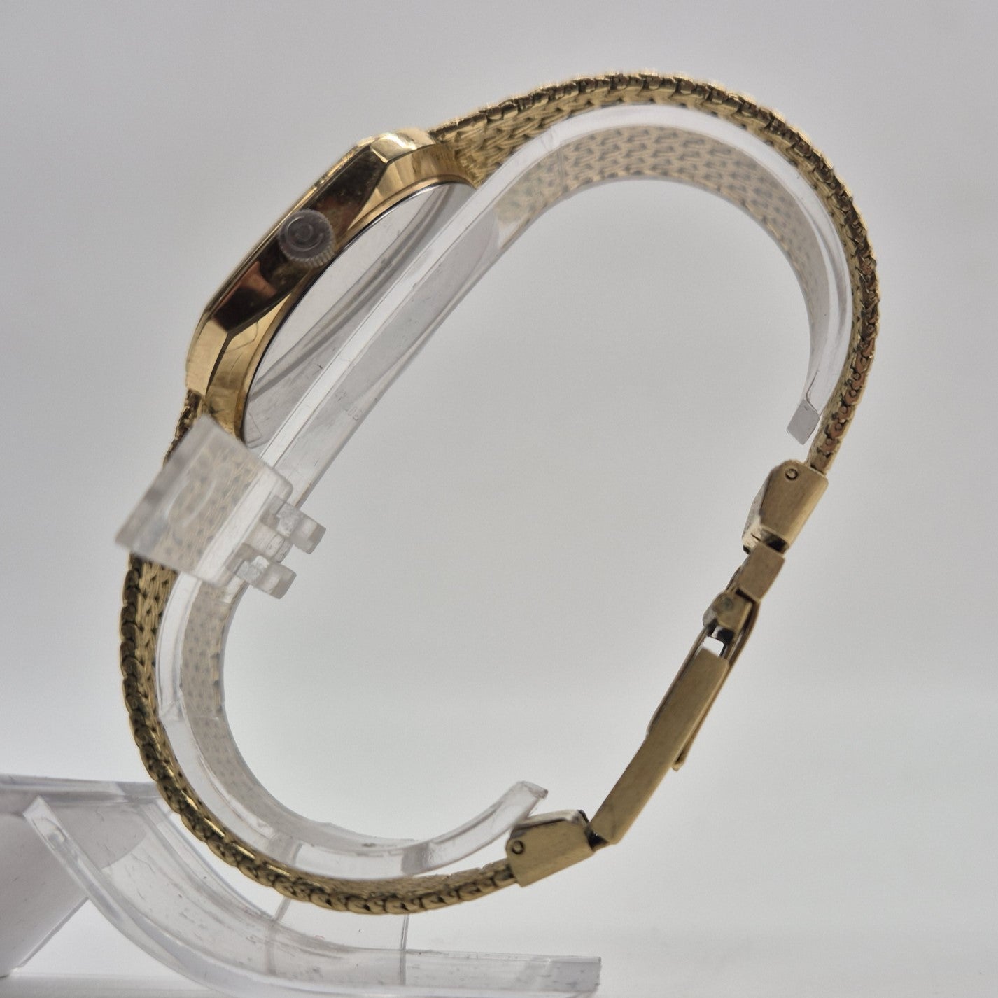 Elegante Certina Damenuhr – Zeitloses Design in Gold