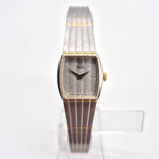 Vintage Seiko Damenarmbanduhr – Eleganz in Silber und Gold