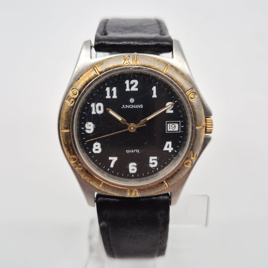 Klassische Junghans Herrenarmbanduhr – Zeitlose Eleganz in Schwarz und Gold