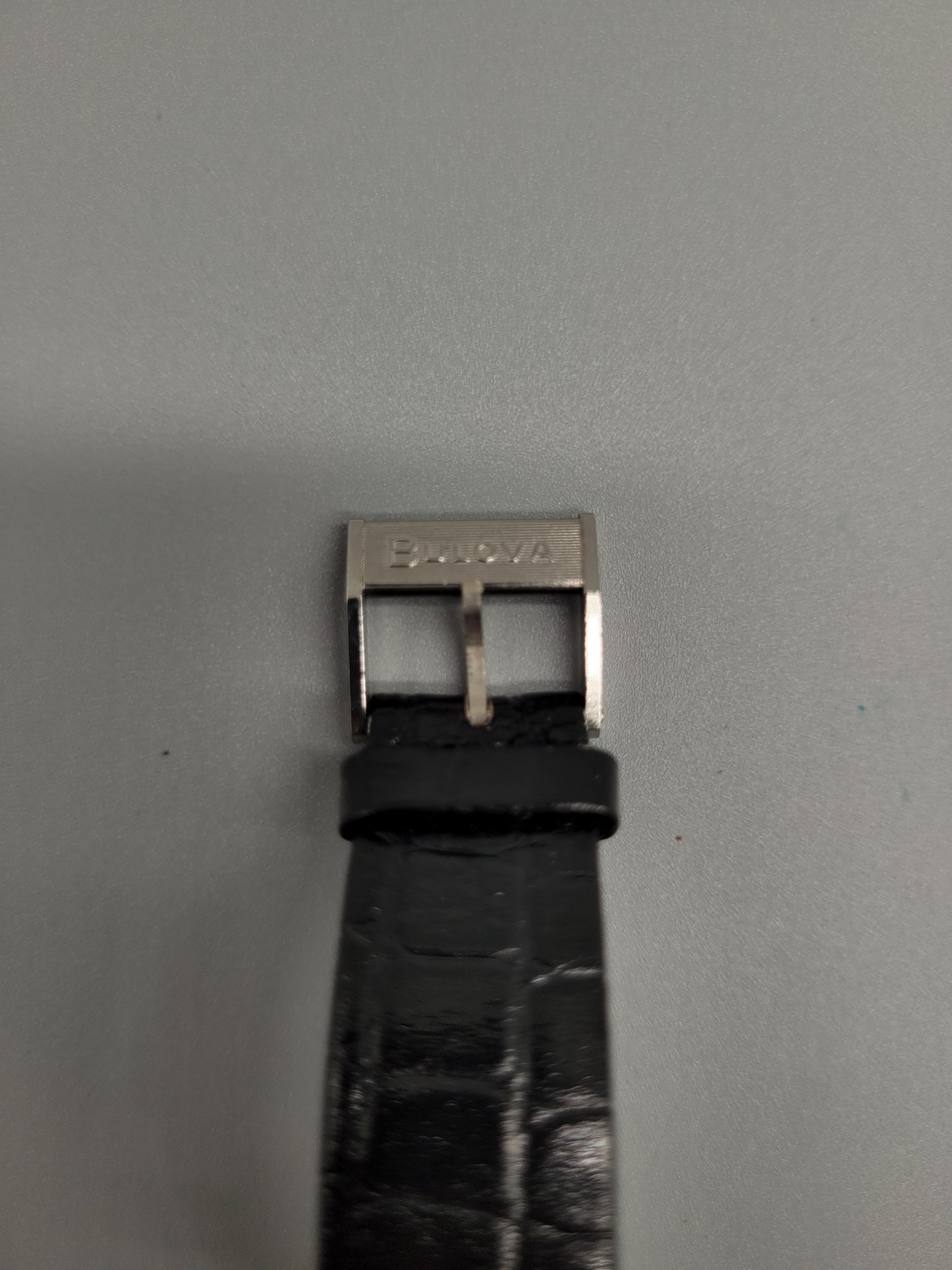 Armbanduhr Bulova Swiss Made Edelstahl Echtleder